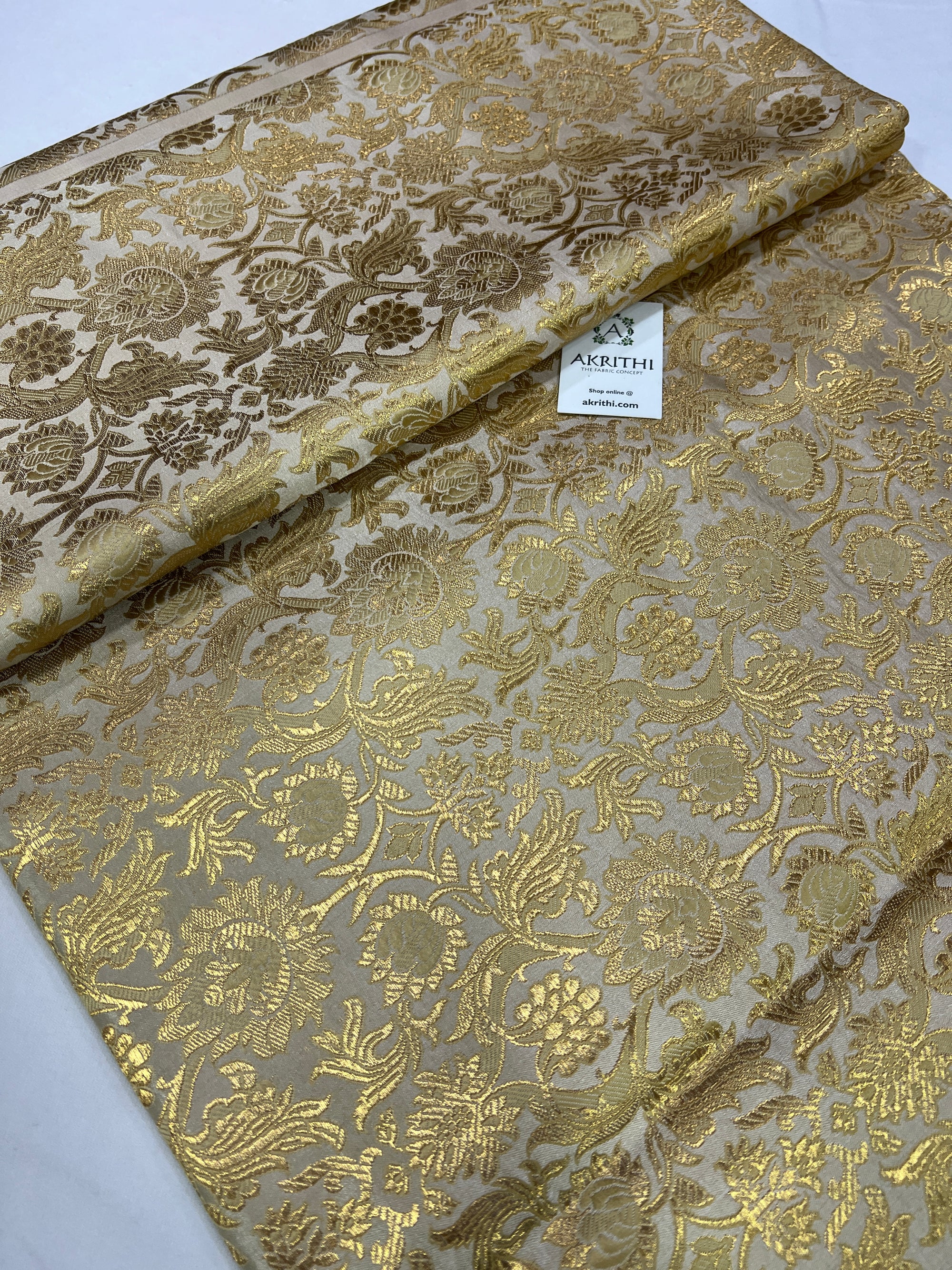 Handloom Banarasi brocade fabric