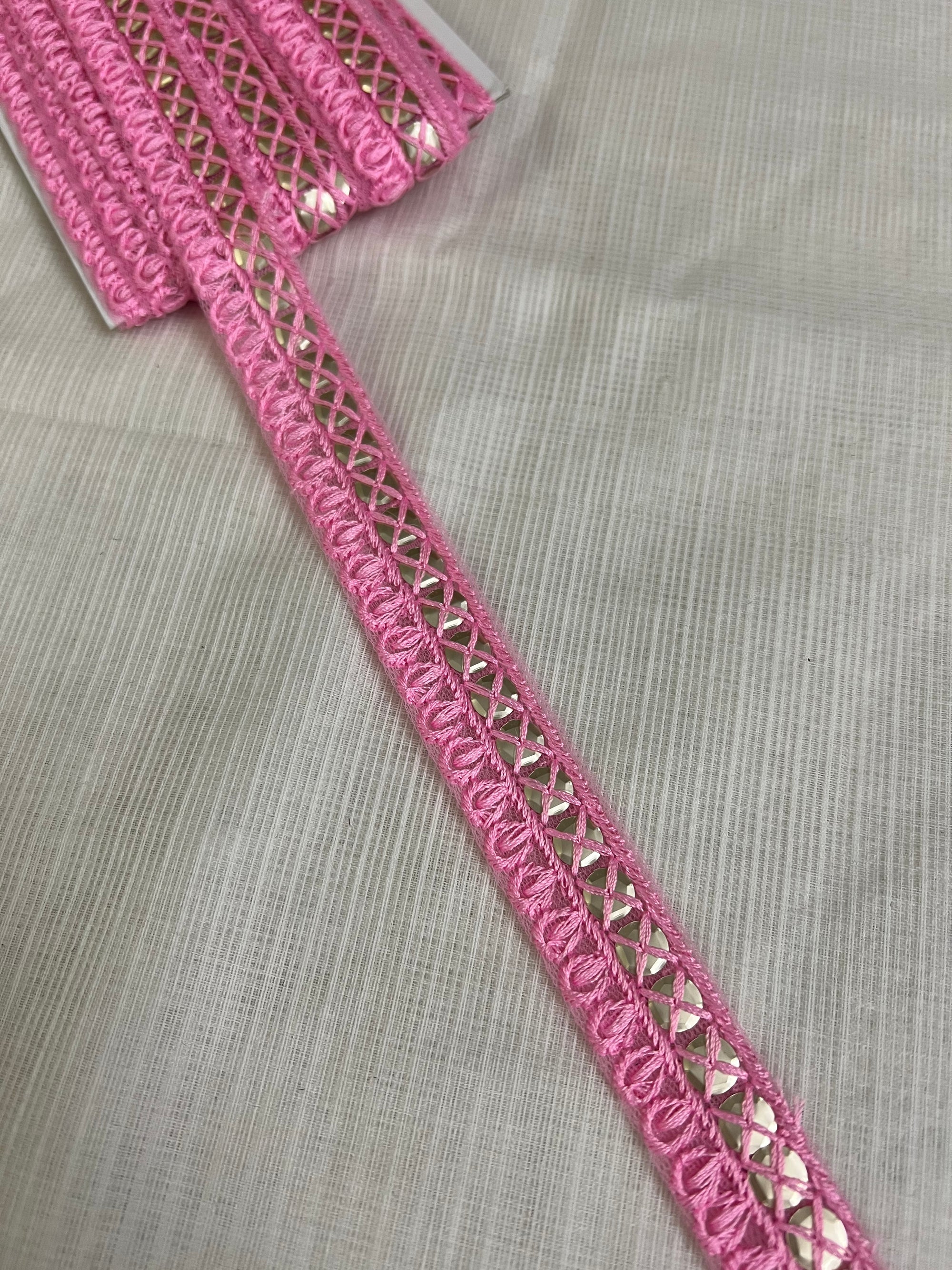 Embroidered lace 9 metres roll