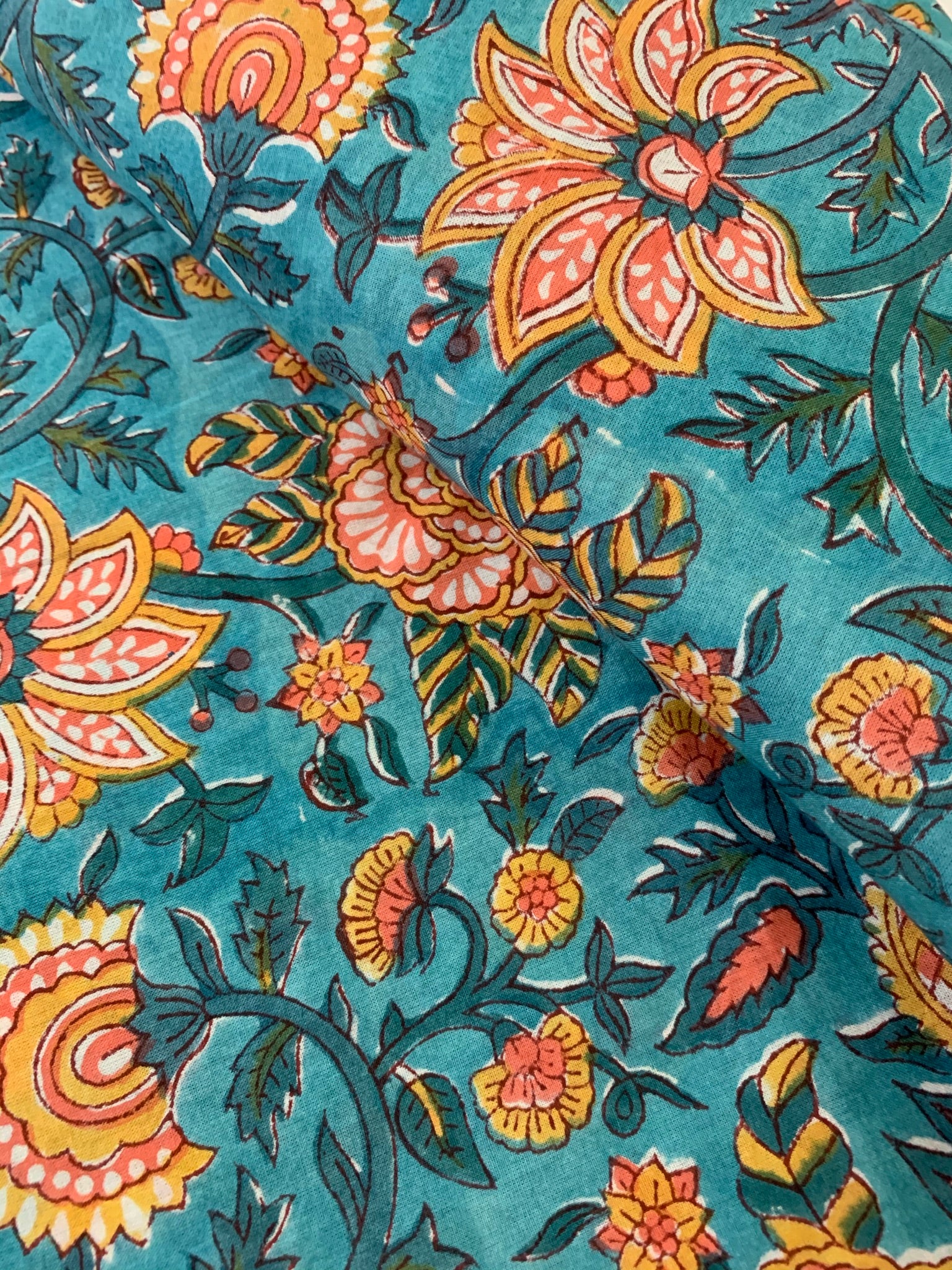 Printed mul cotton fabric