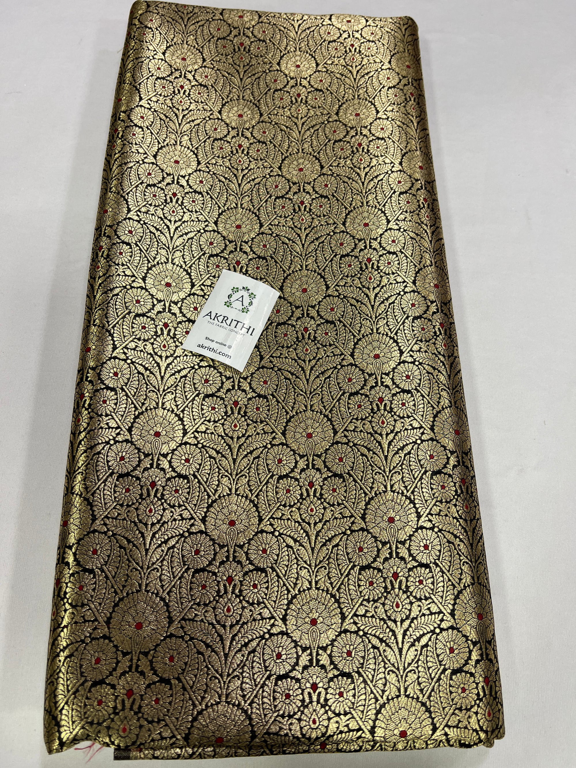 Handloom Banarasi brocade fabric