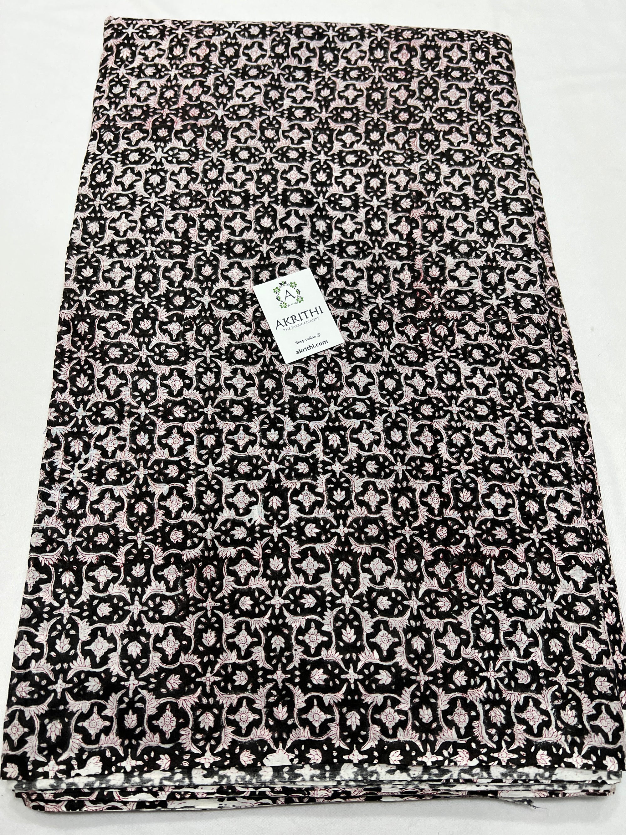 Printed pure mul cotton fabric