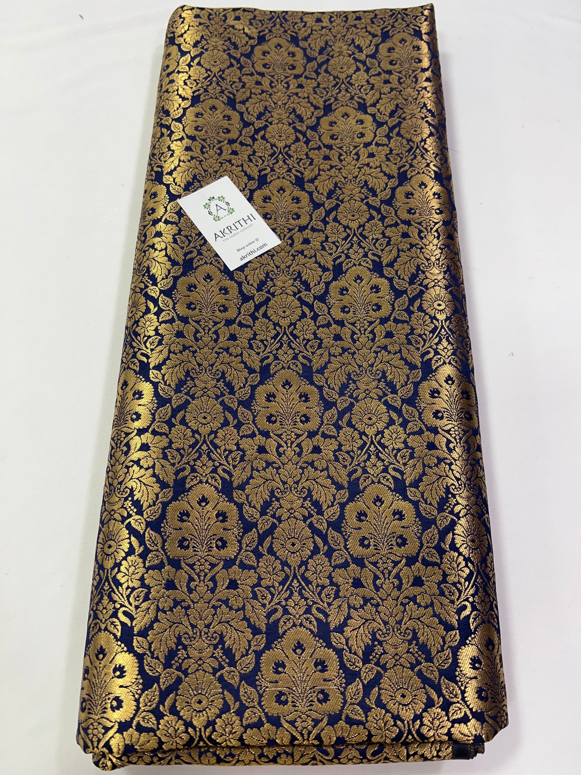 Handloom Banarasi brocade fabric
