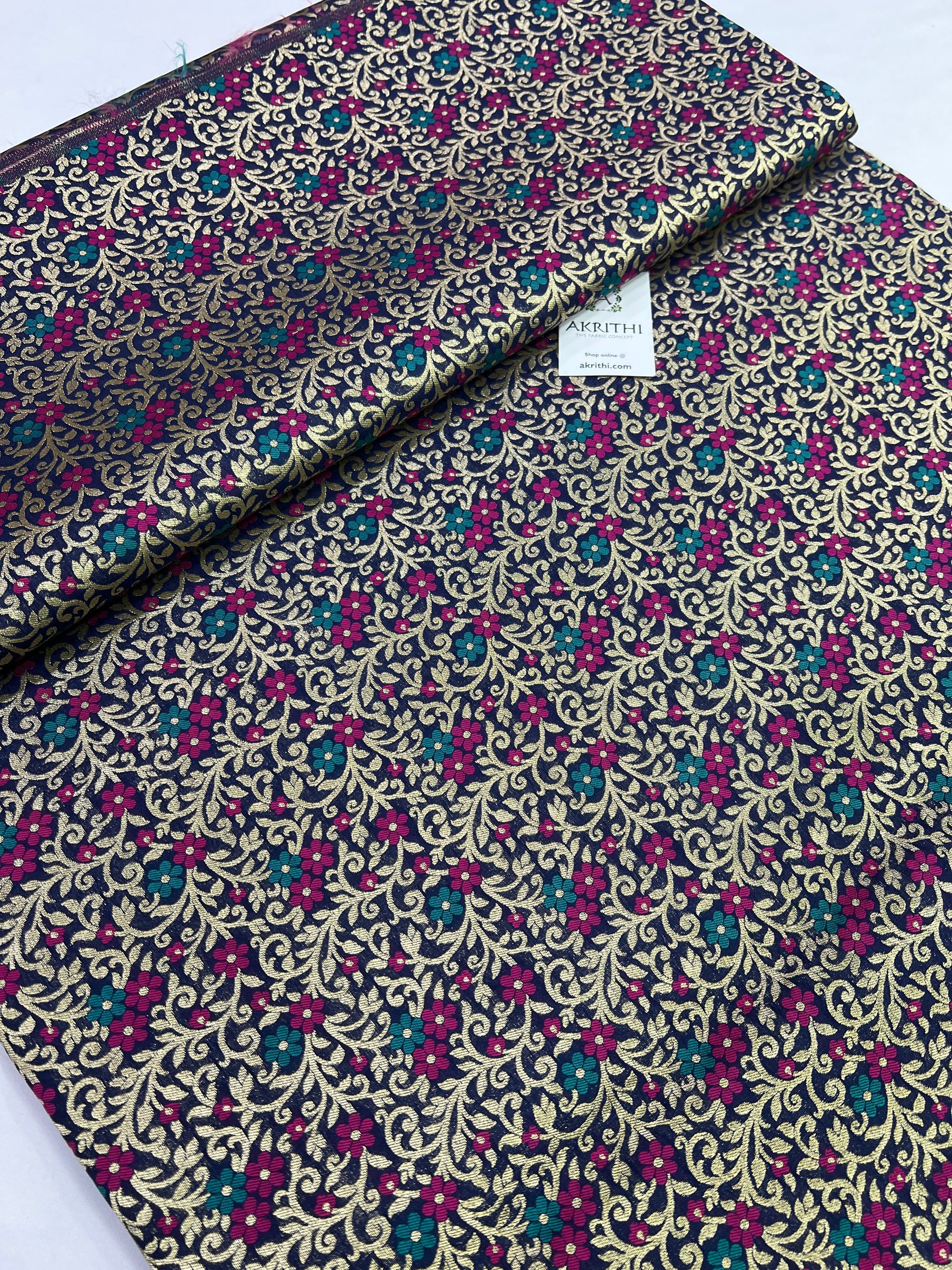 Banarasi kimkhab fabric
