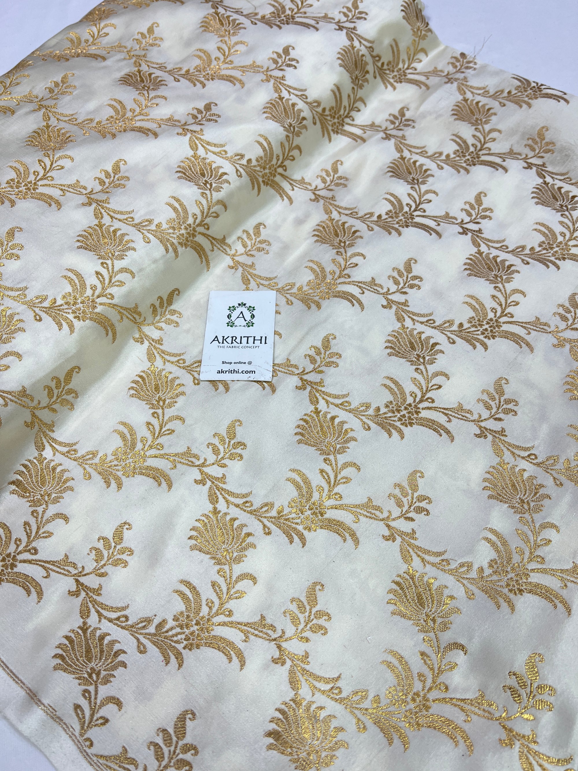 Handloom Banarasi brocade fabric