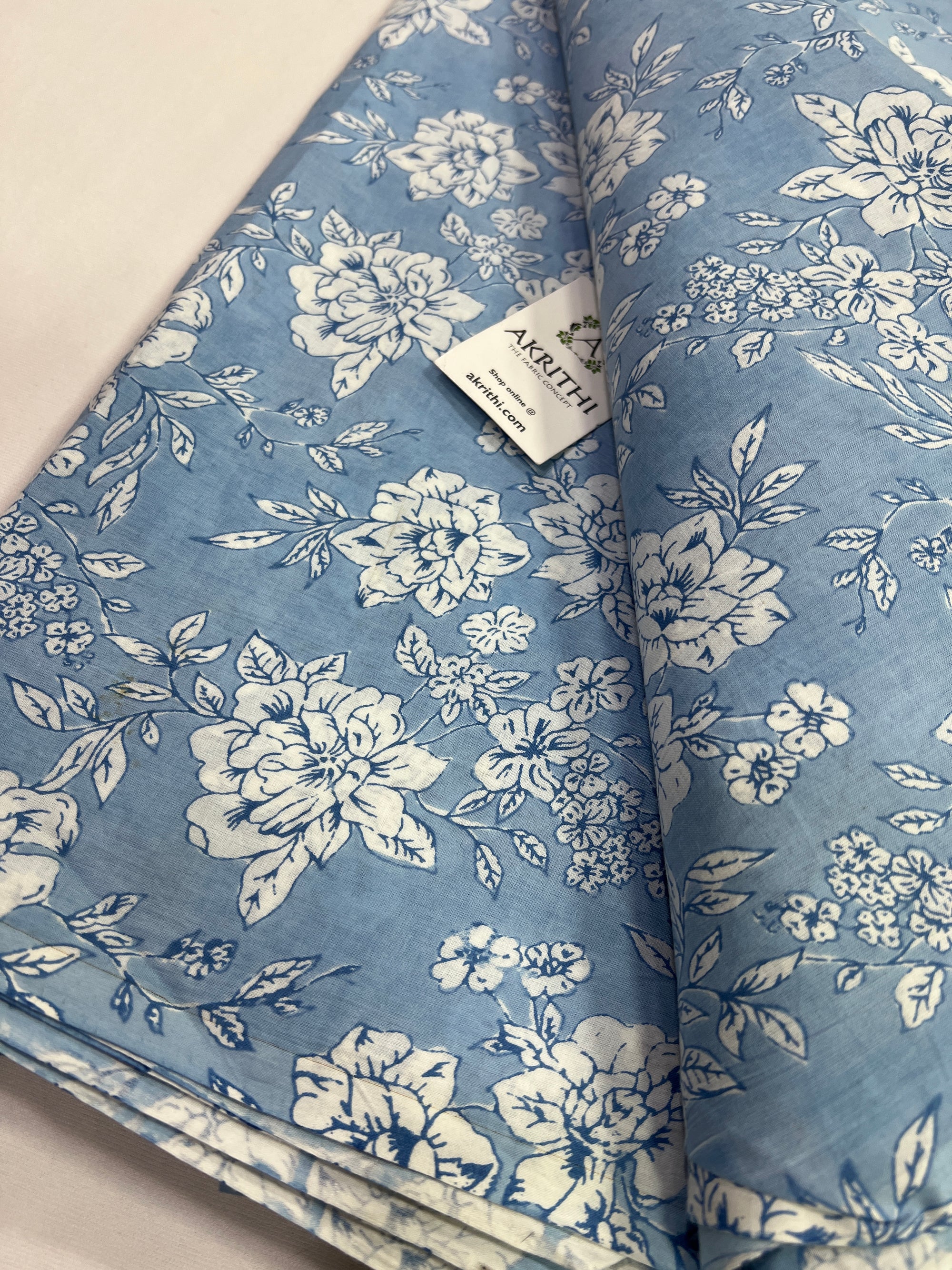 Printed pure cotton fabric