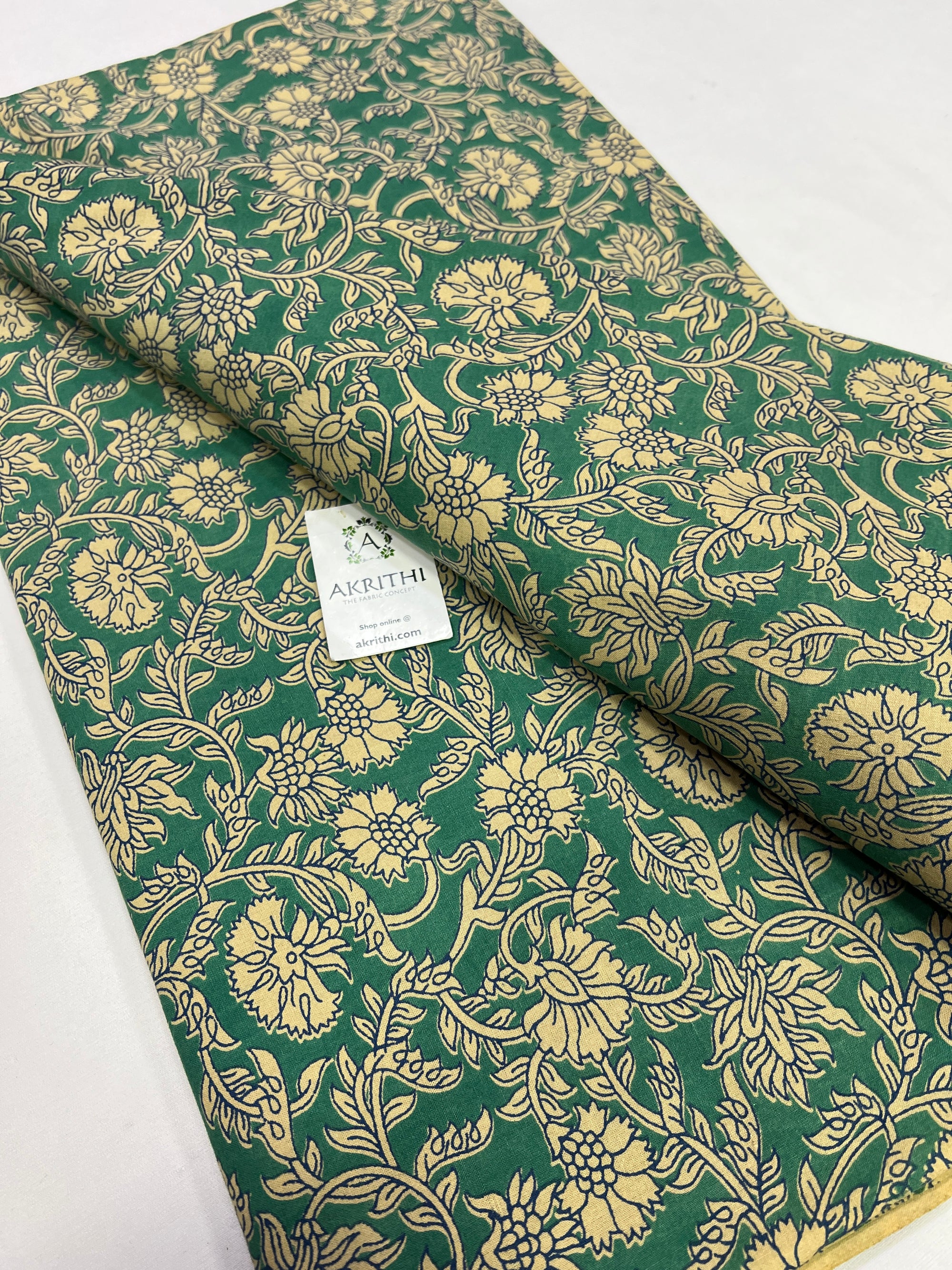 Printed pure cotton fabric
