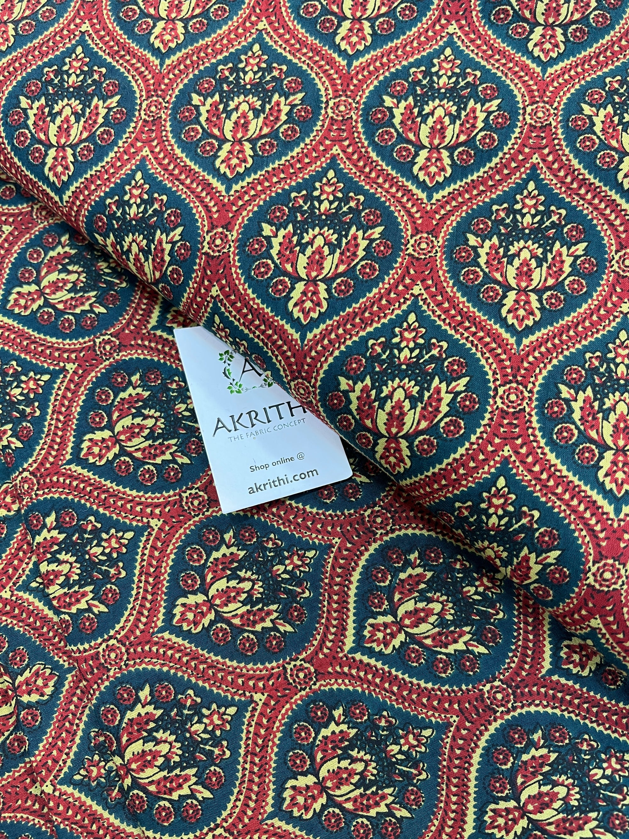 Printed pure cotton fabric