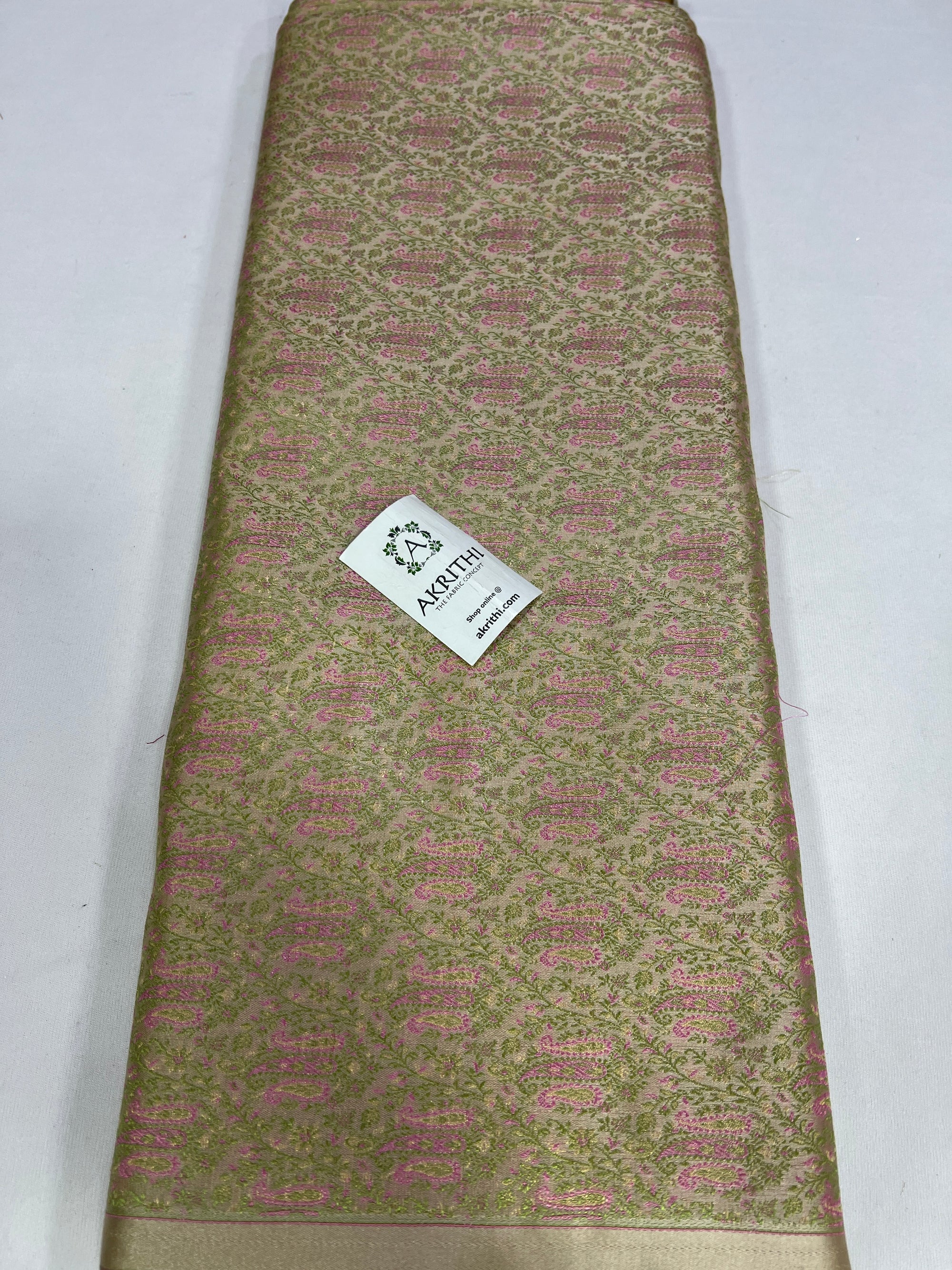 Handloom Banarasi brocade fabric