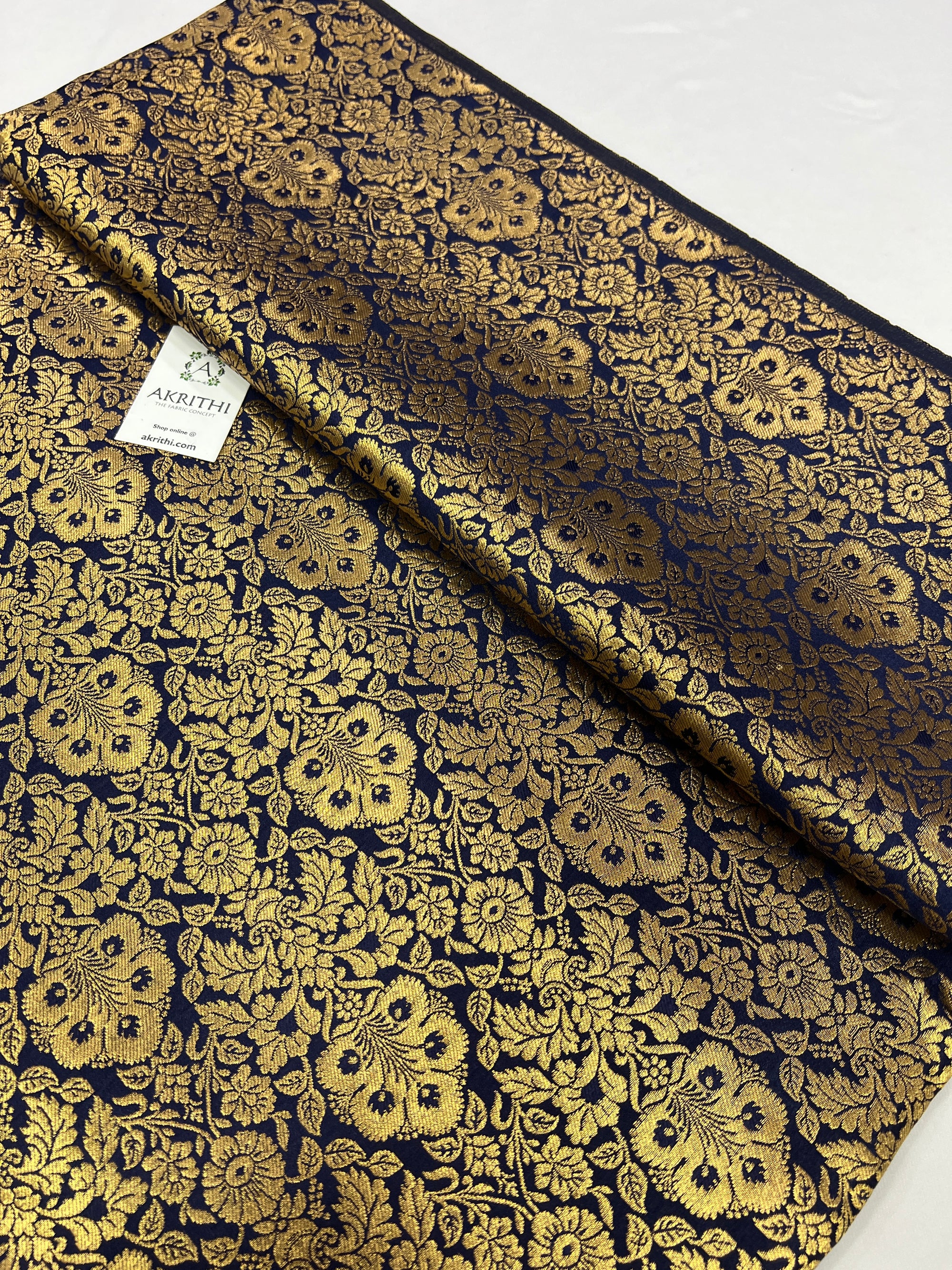 Handloom Banarasi brocade fabric