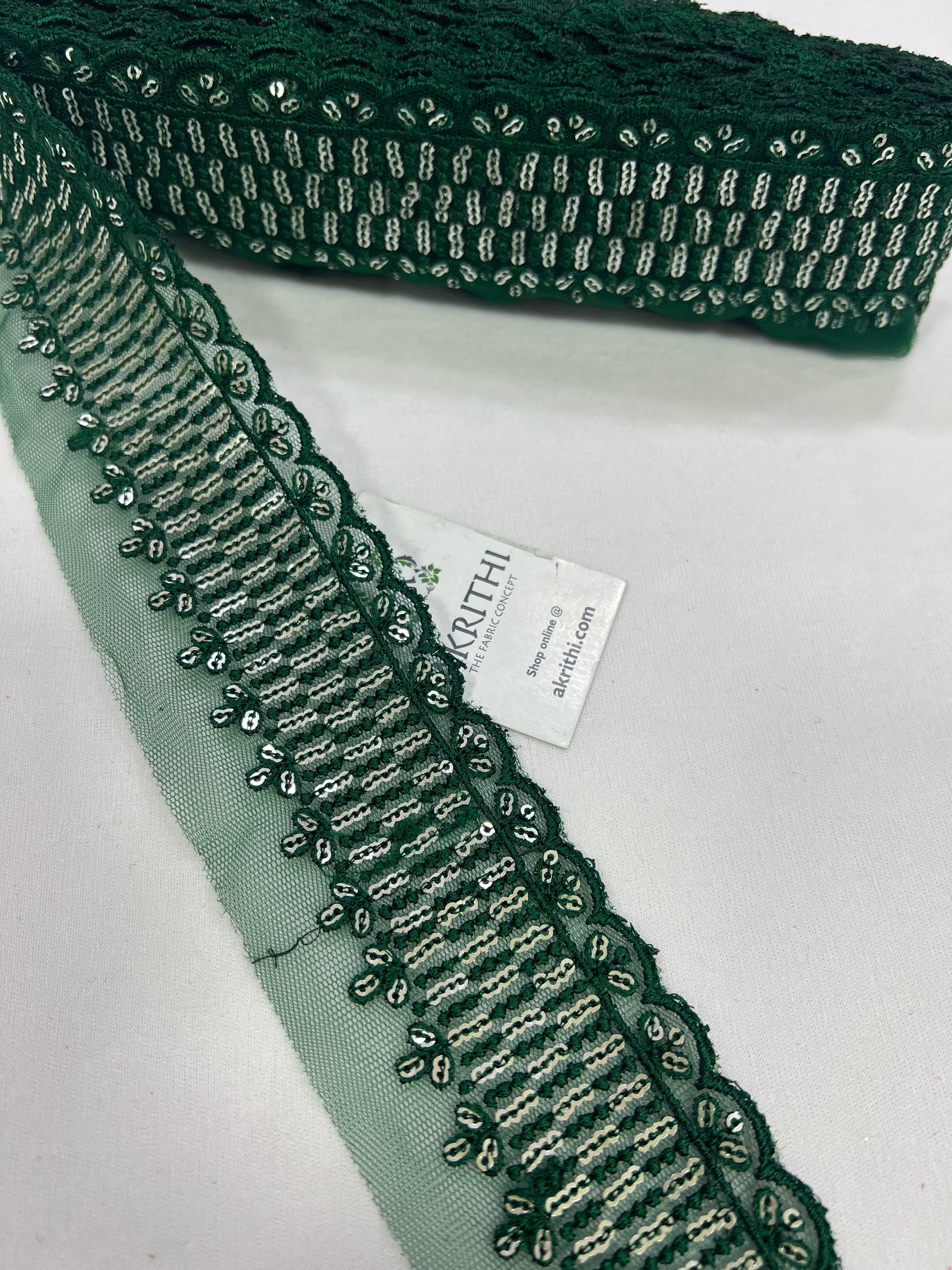 Embroidered lace 9 metres roll