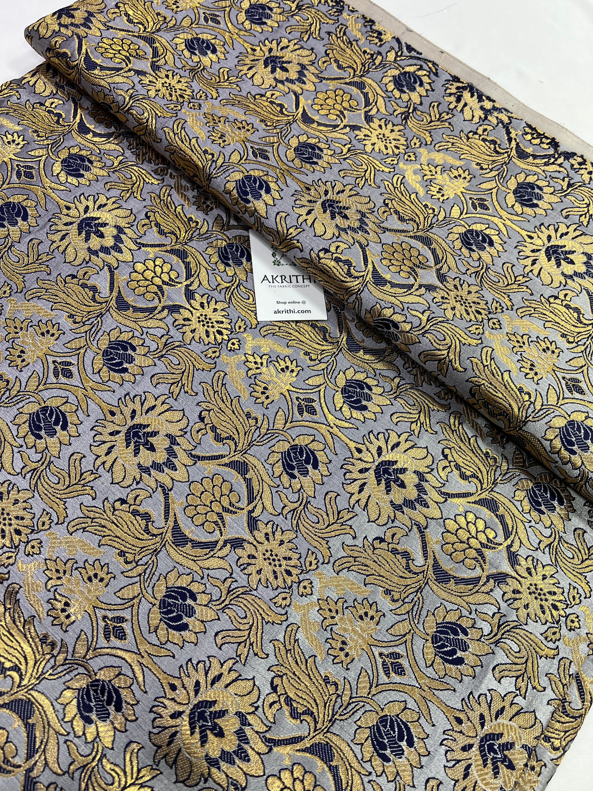Handloom Banarasi brocade fabric