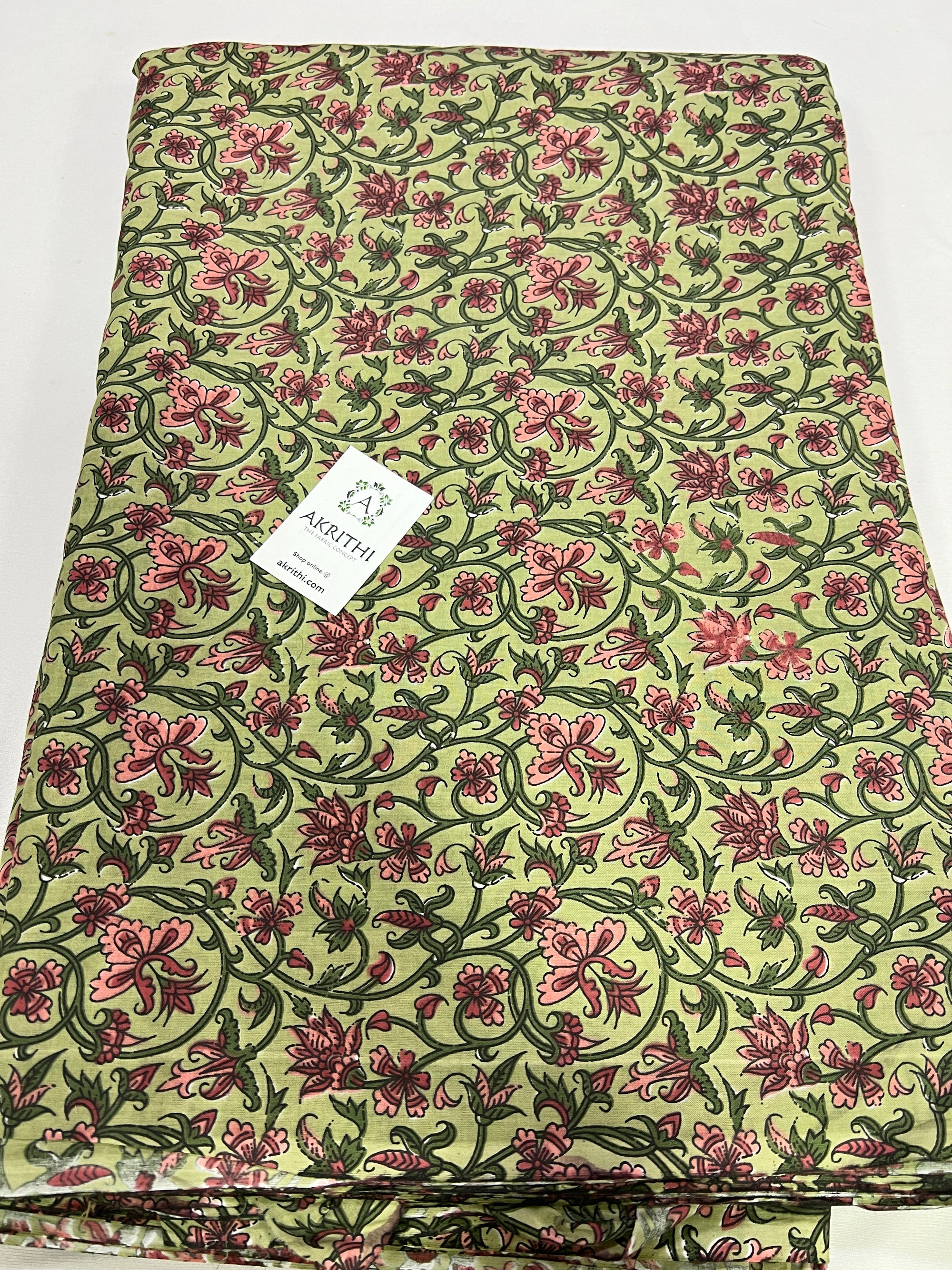 Printed pure cotton fabric