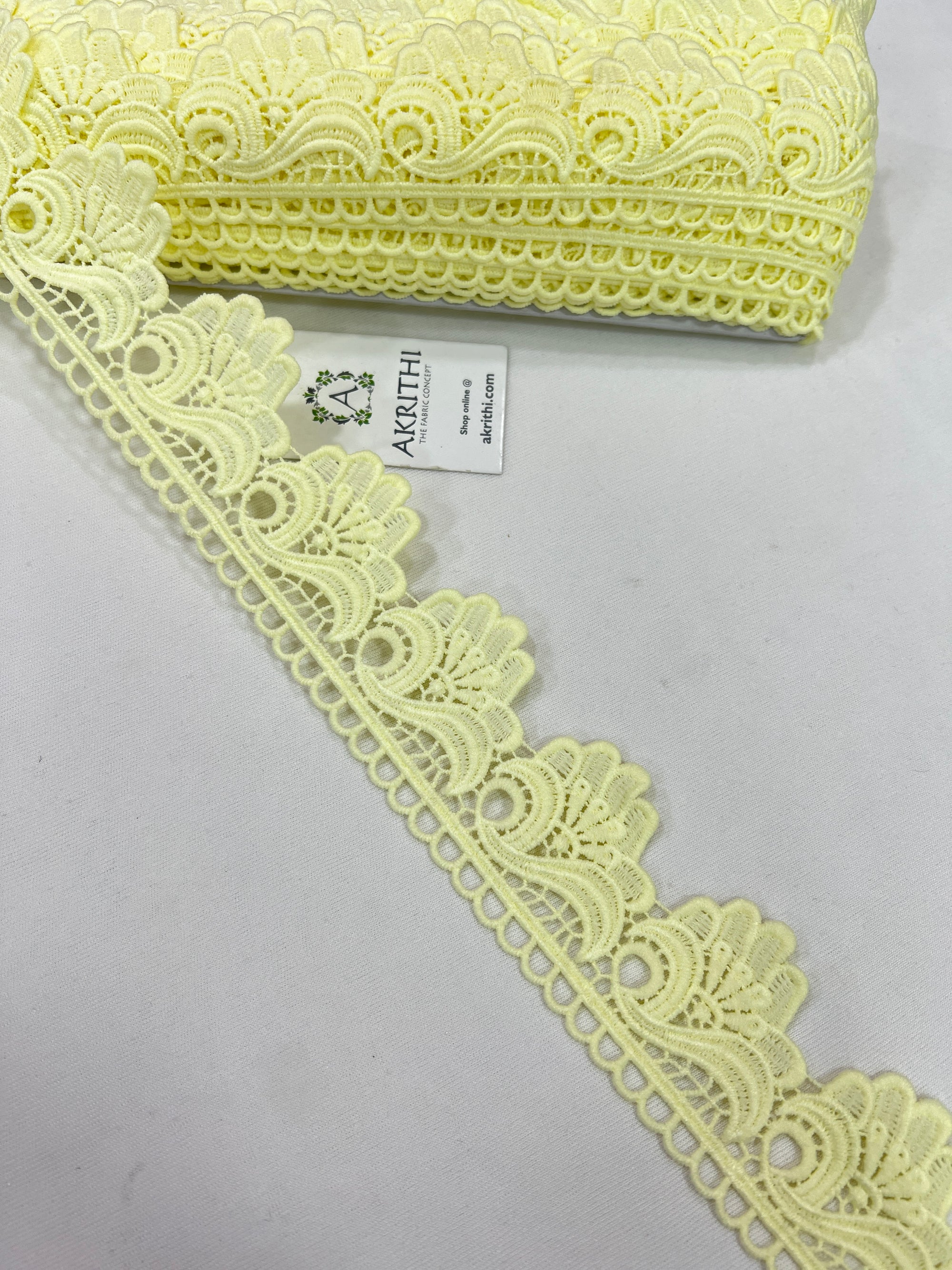 Crochet lace per metre