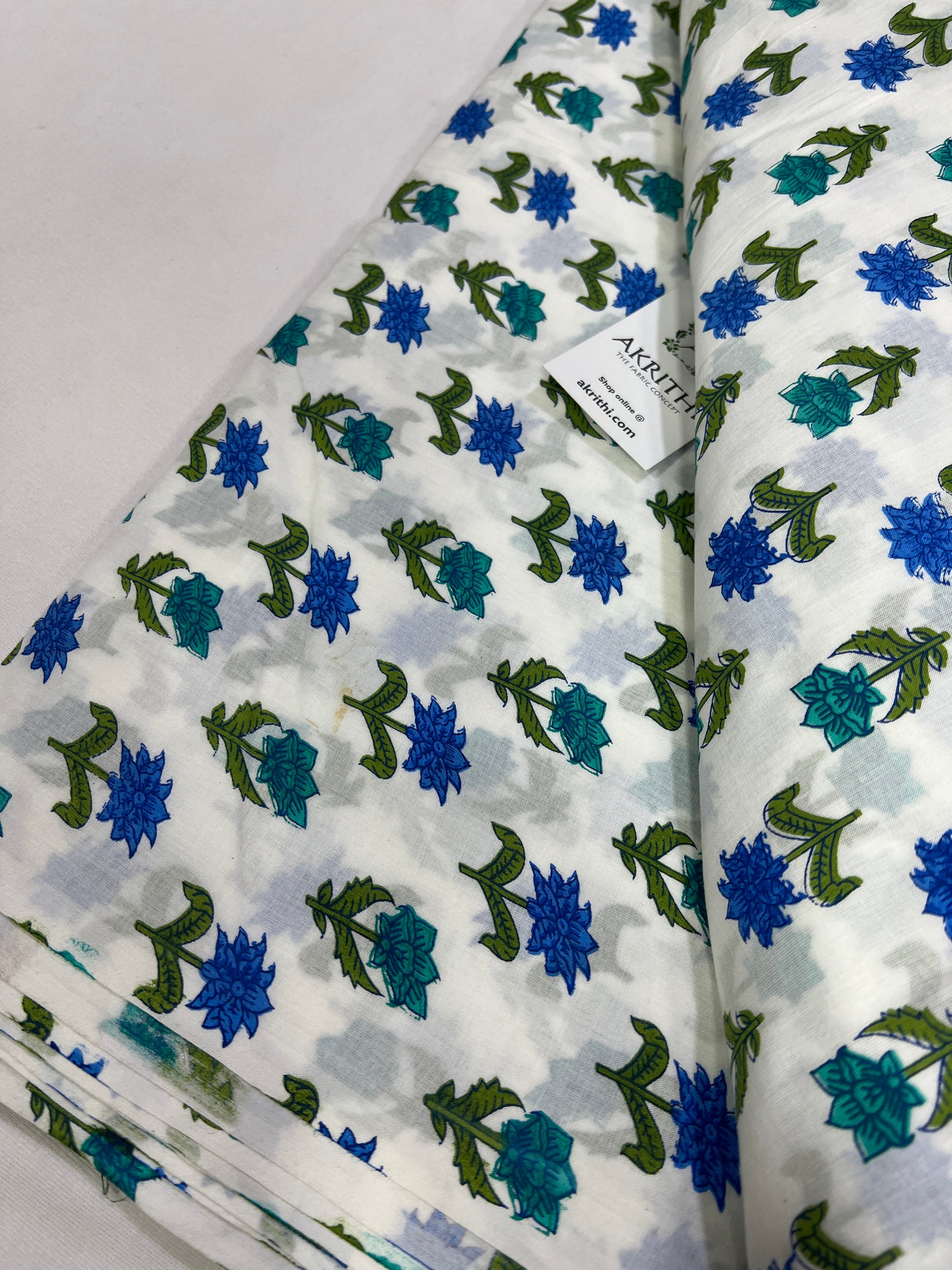 Printed pure cotton fabric
