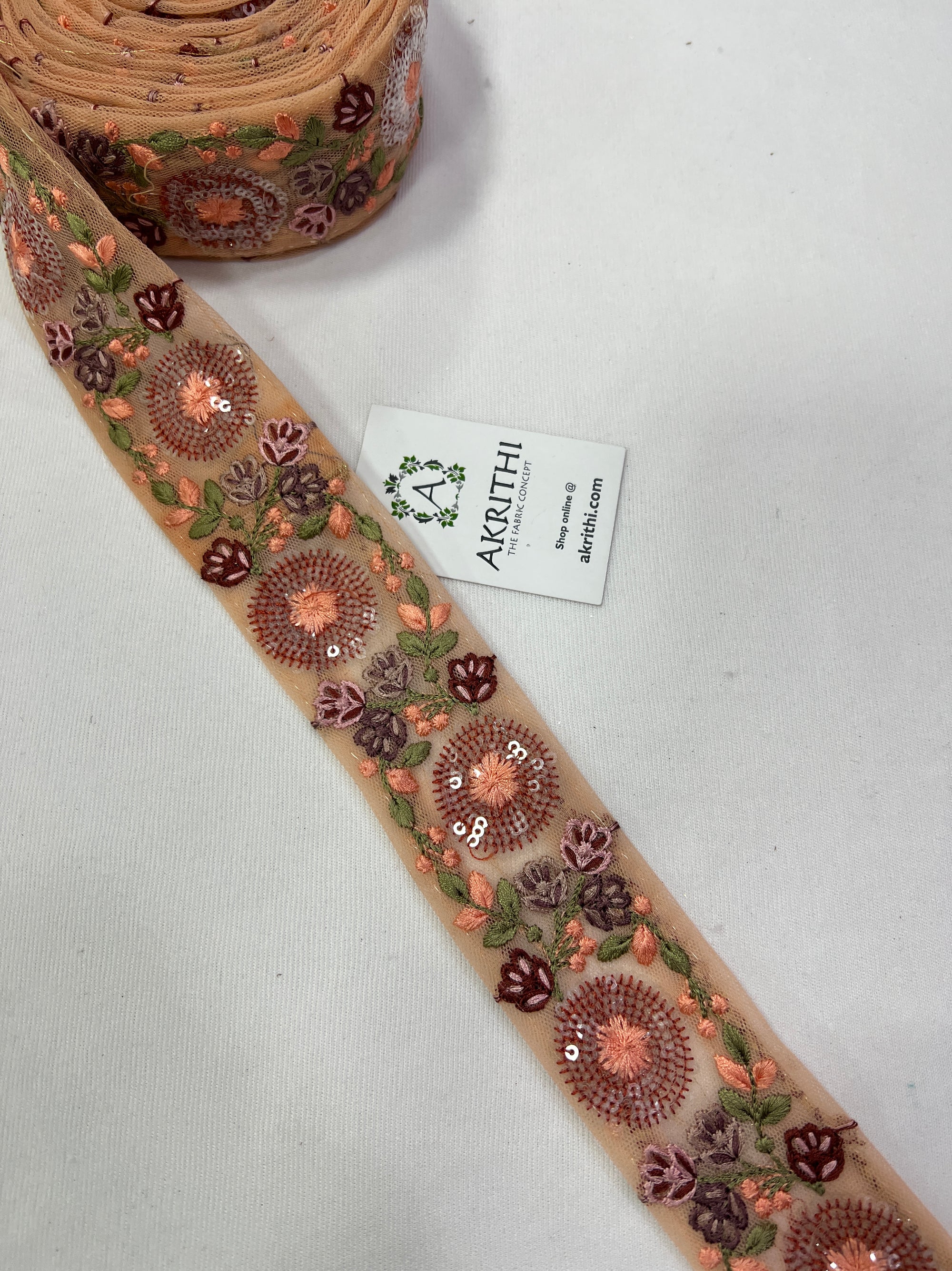 Embroidered lace 9 metres roll