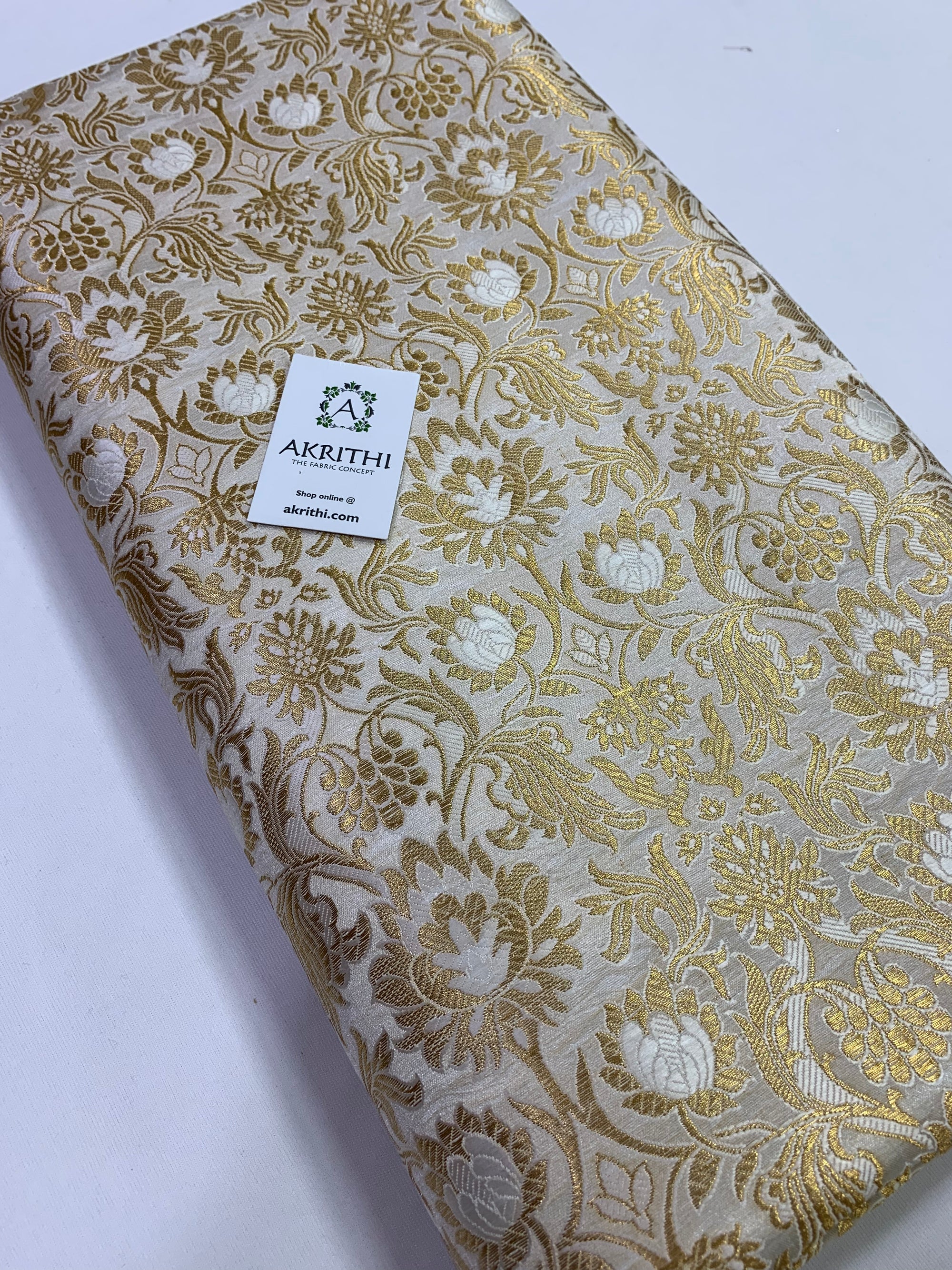 Handloom Banarasi brocade fabric