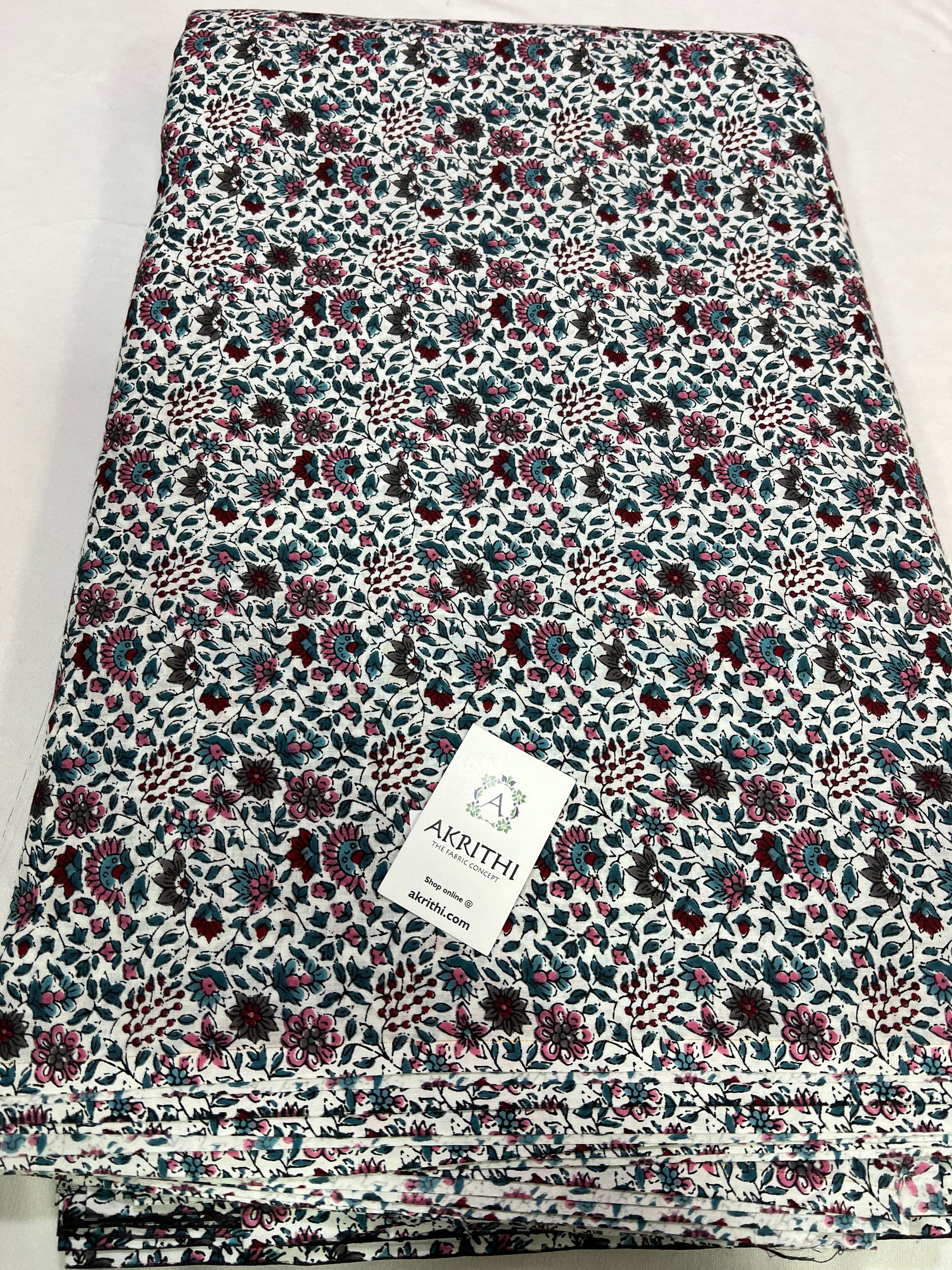 Printed pure cotton fabric