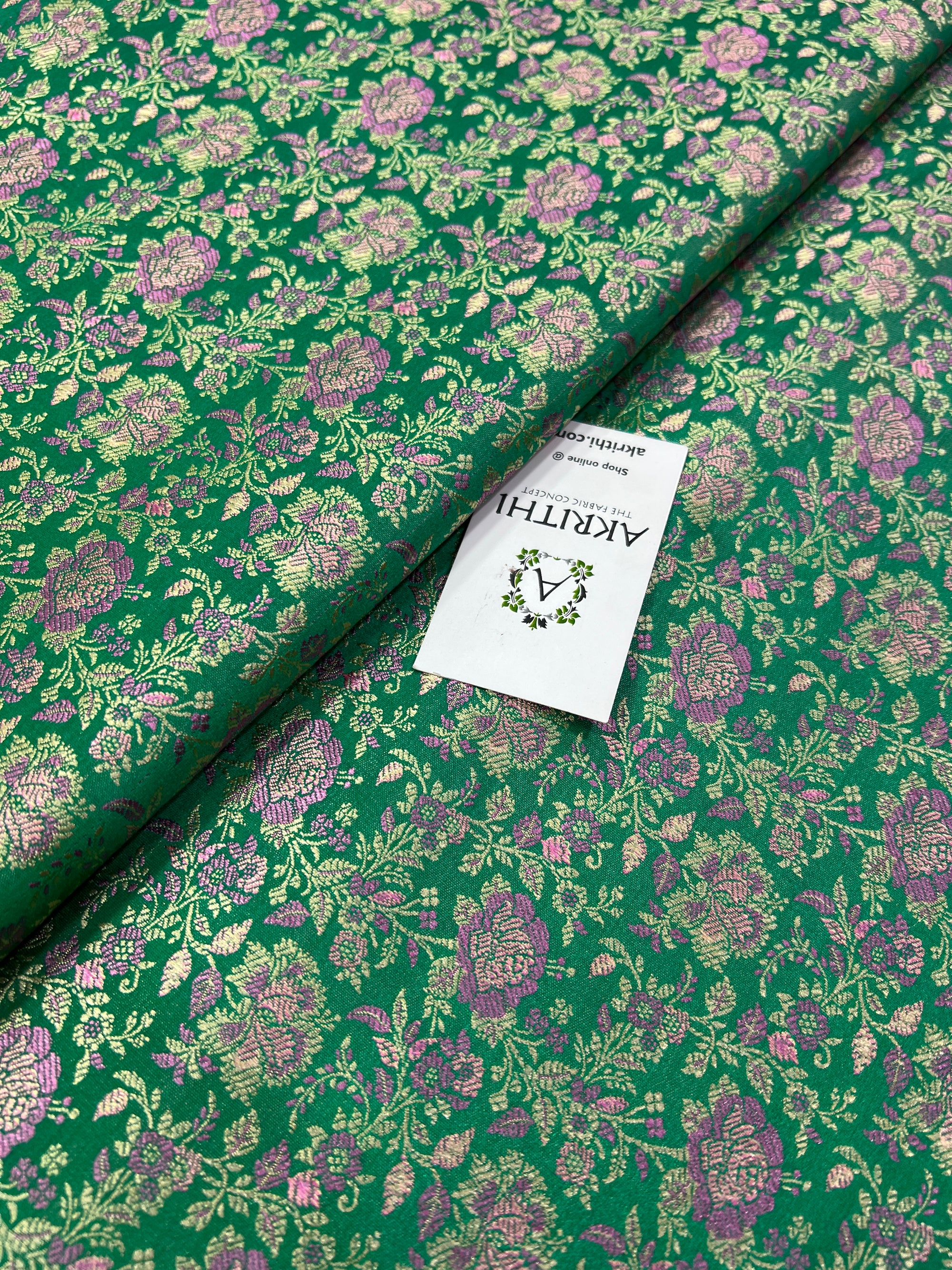 Handloom Banarasi brocade fabric 90 cms cut