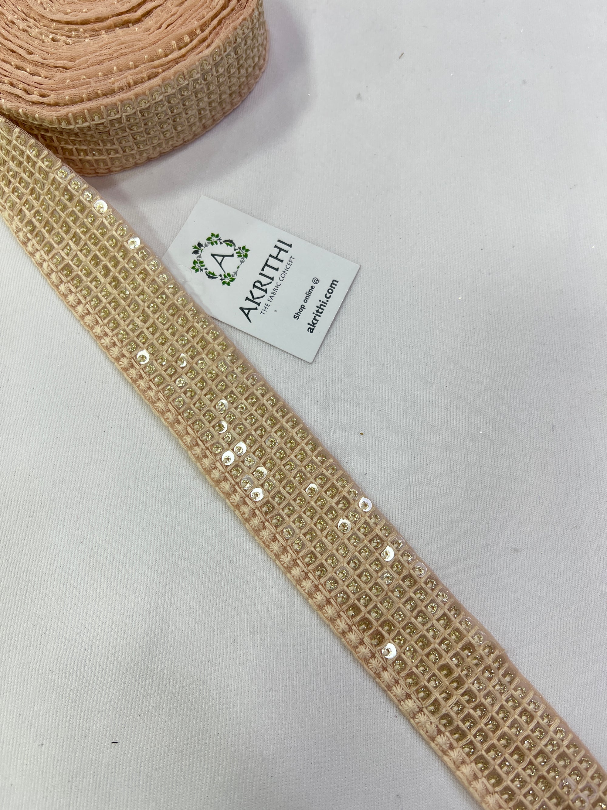 Embroidered lace 9 metres roll