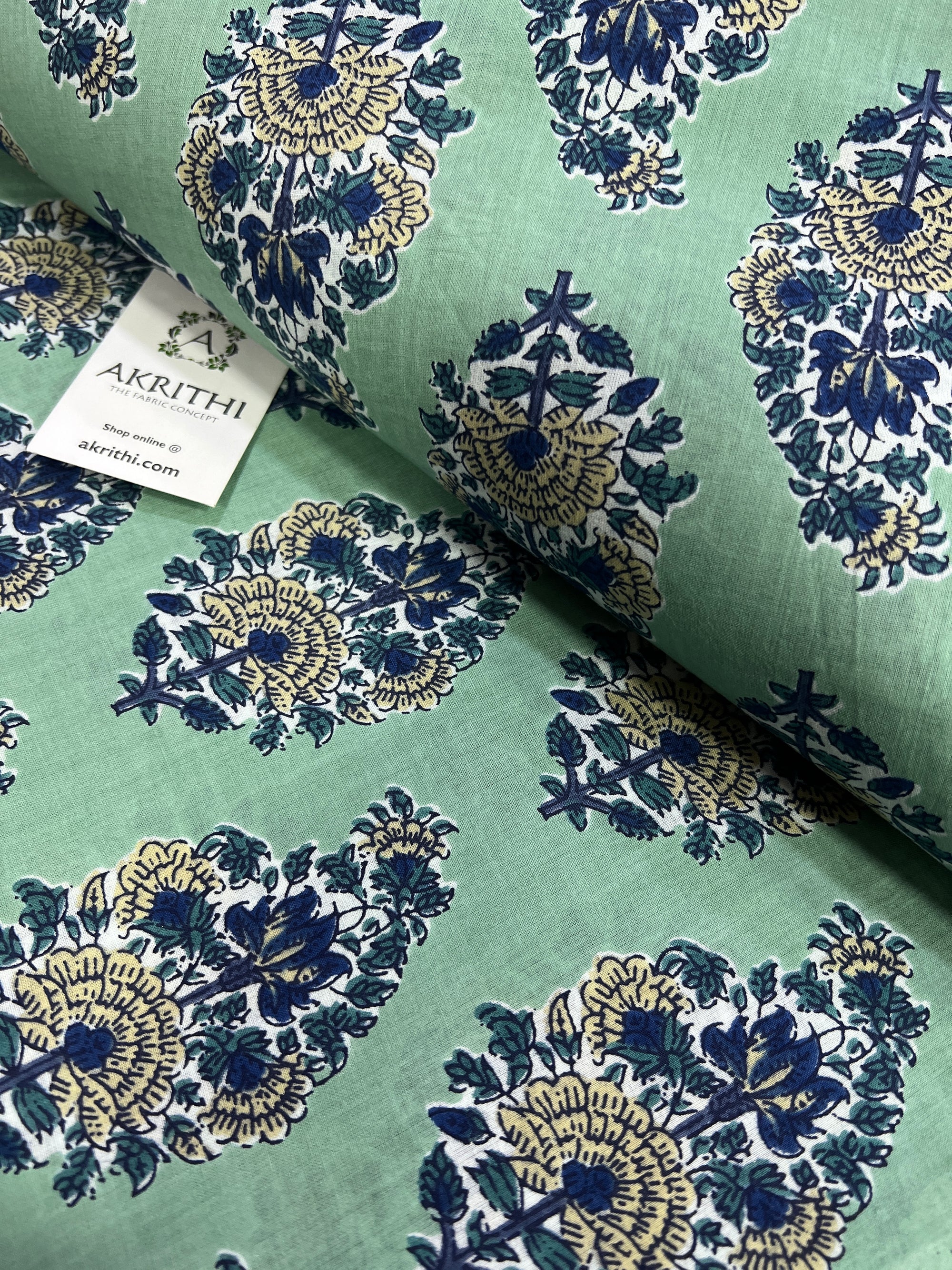 Printed pure cotton fabric