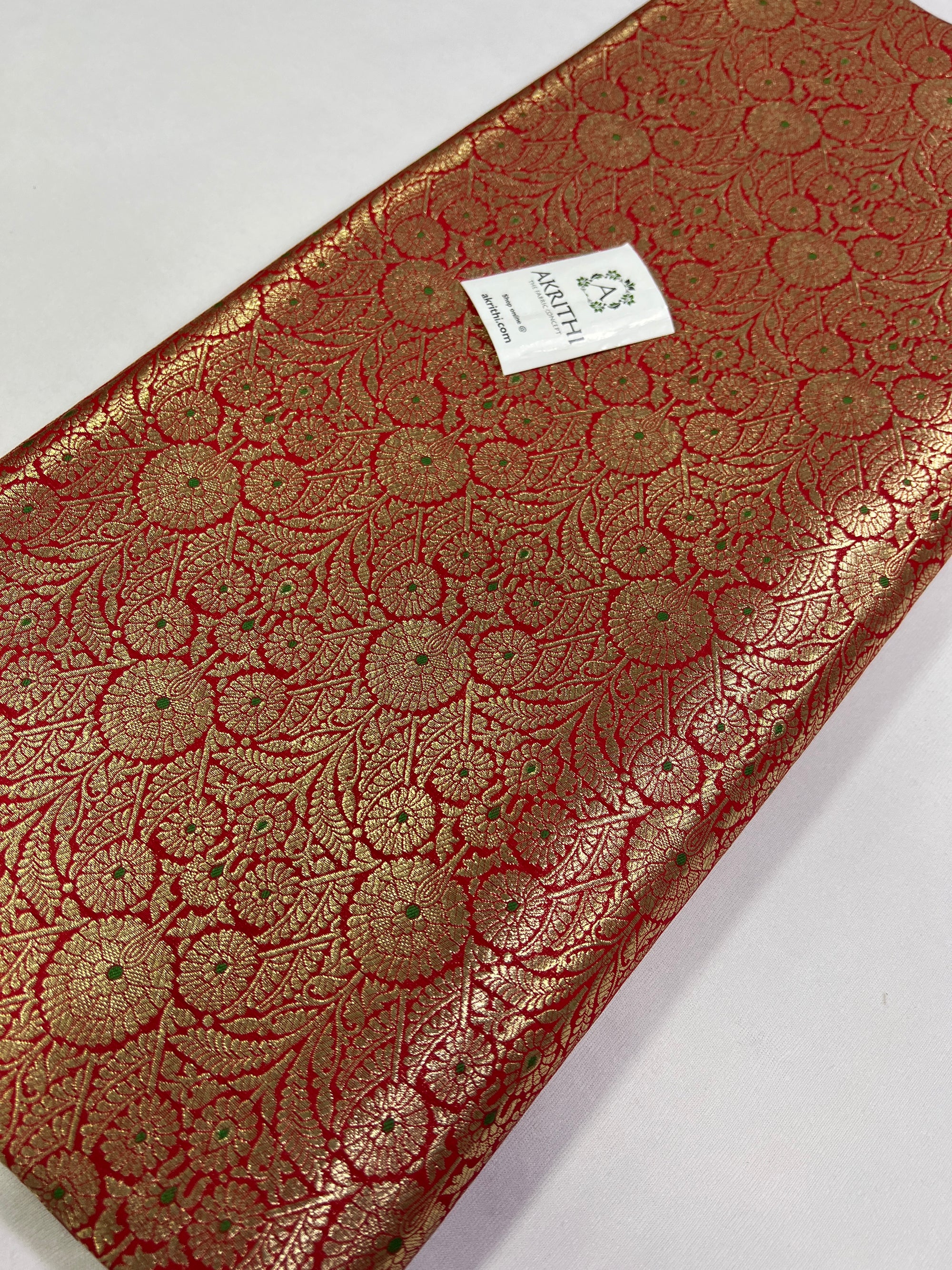 Handloom Banarasi brocade fabric