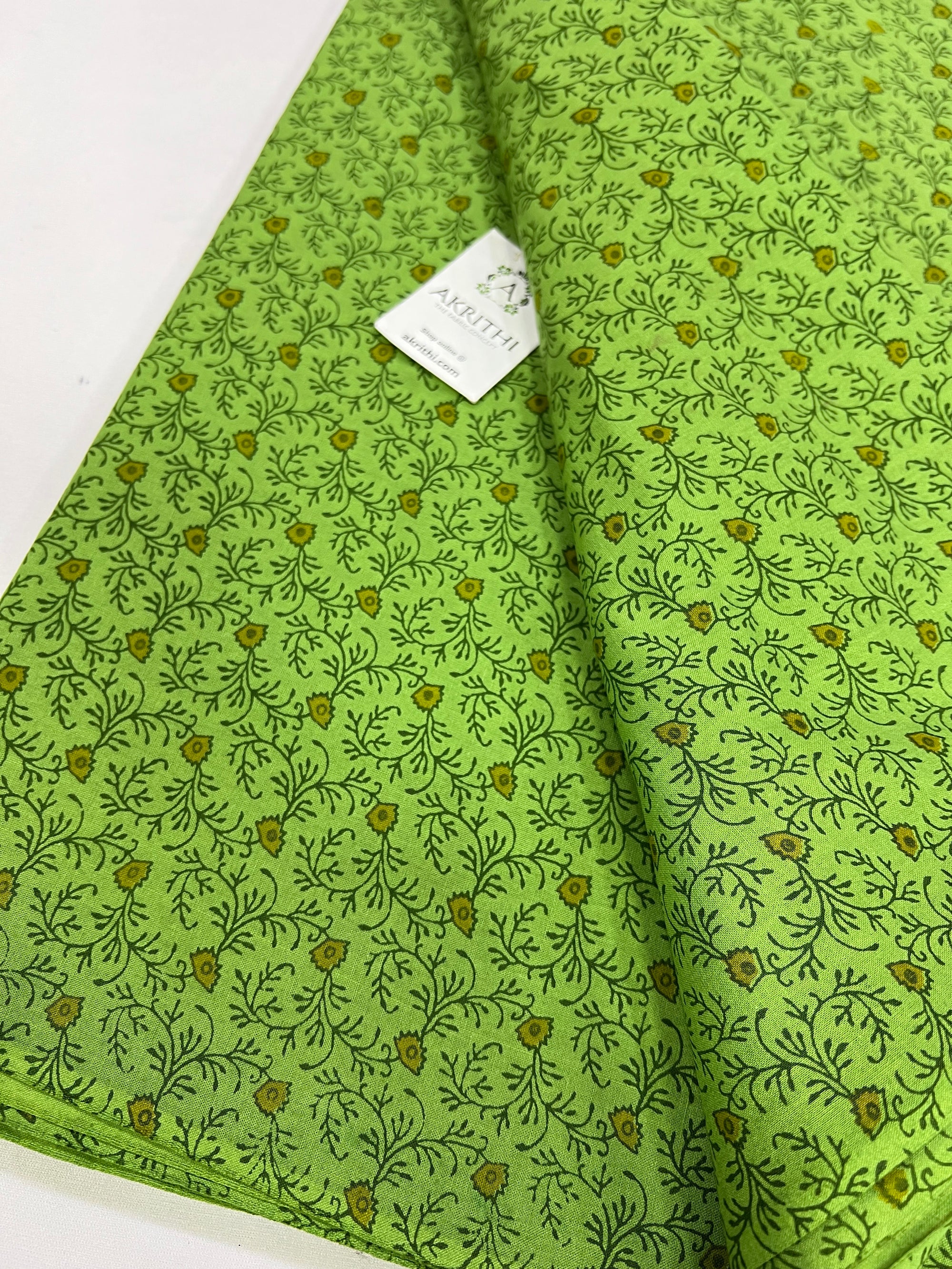 Printed pure cotton fabric