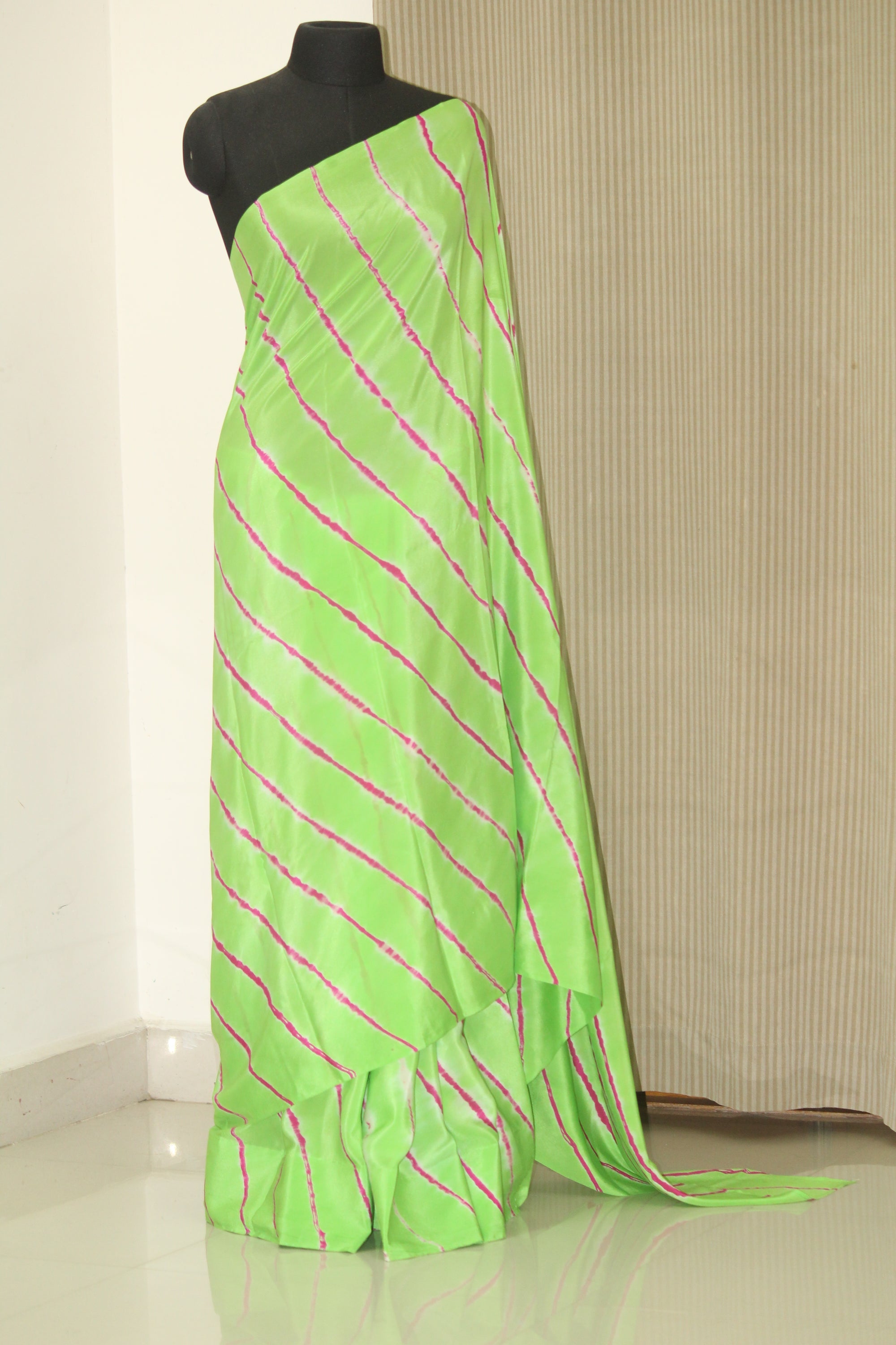 Leheriya pure silk crepe saree