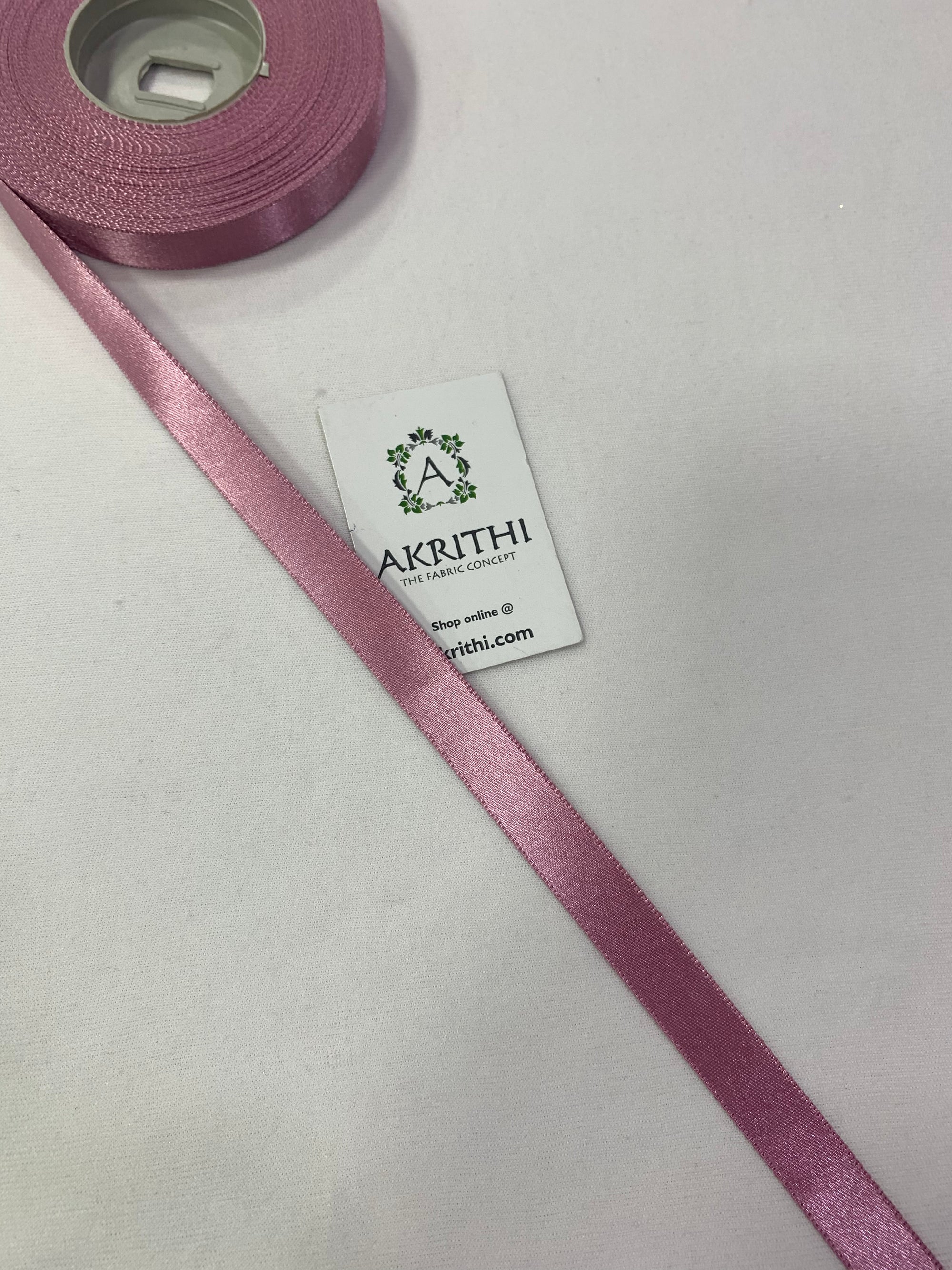 Satin lace per metre