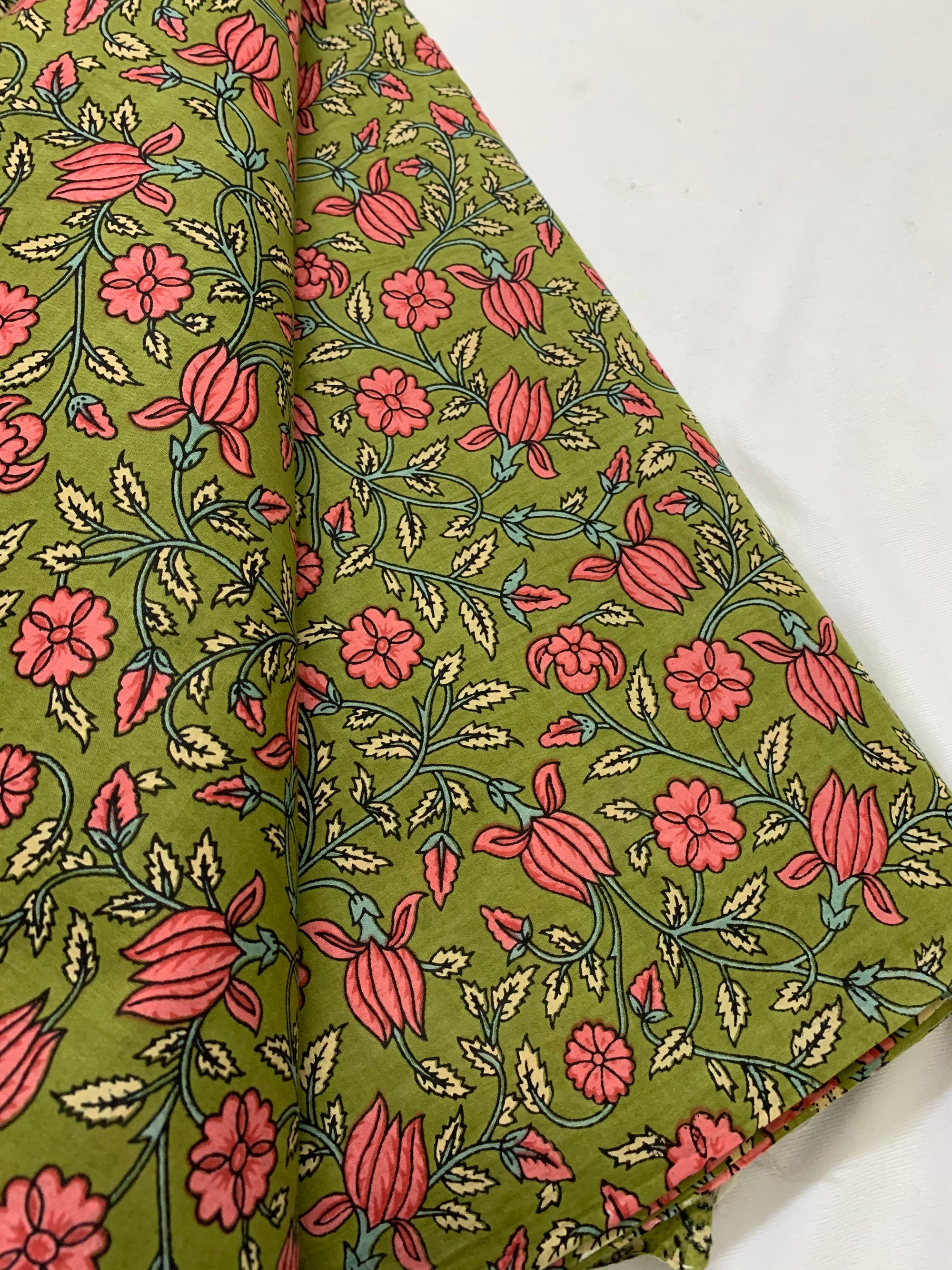 Printed pure cotton fabric