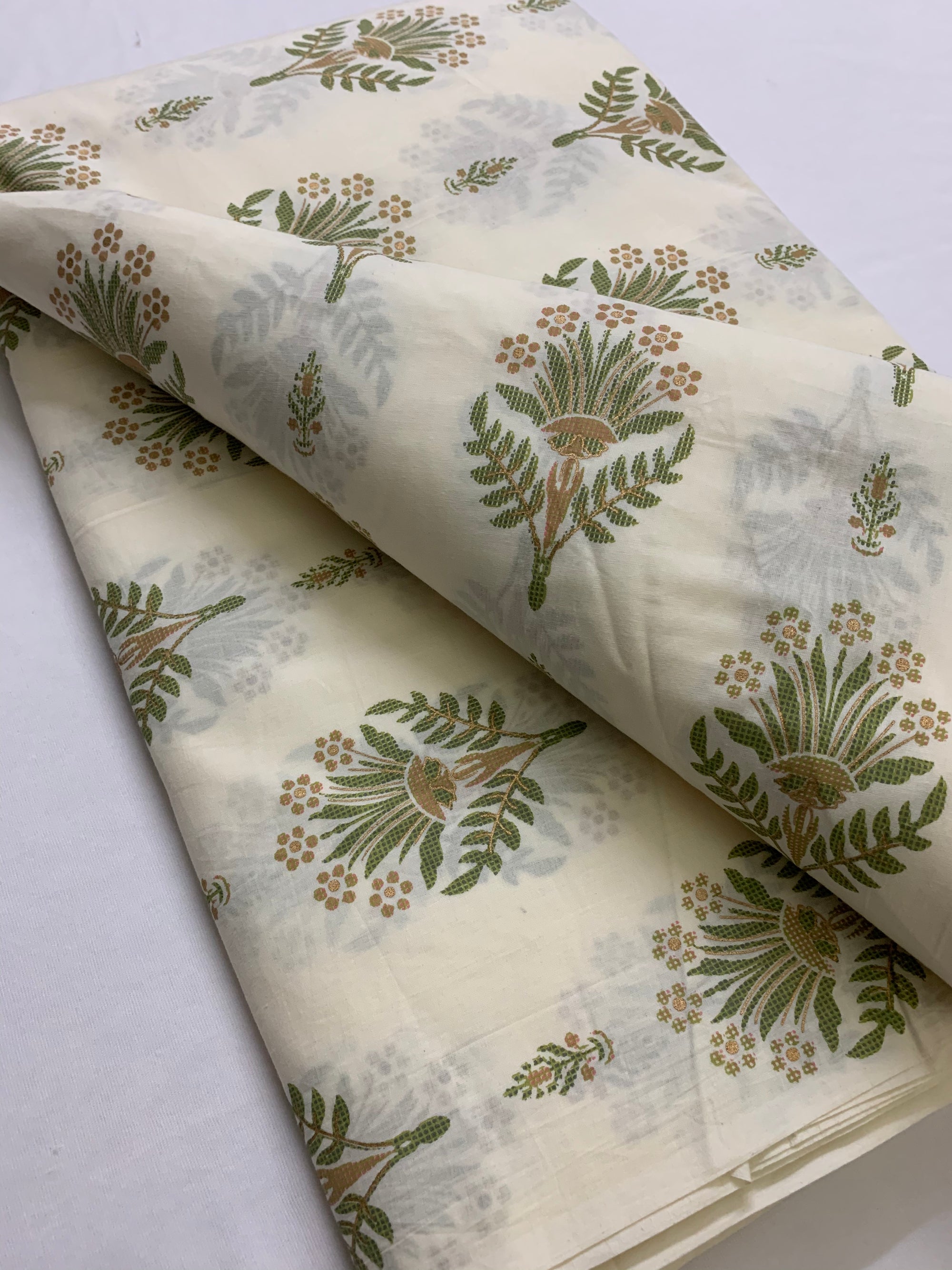 Printed pure cotton fabric
