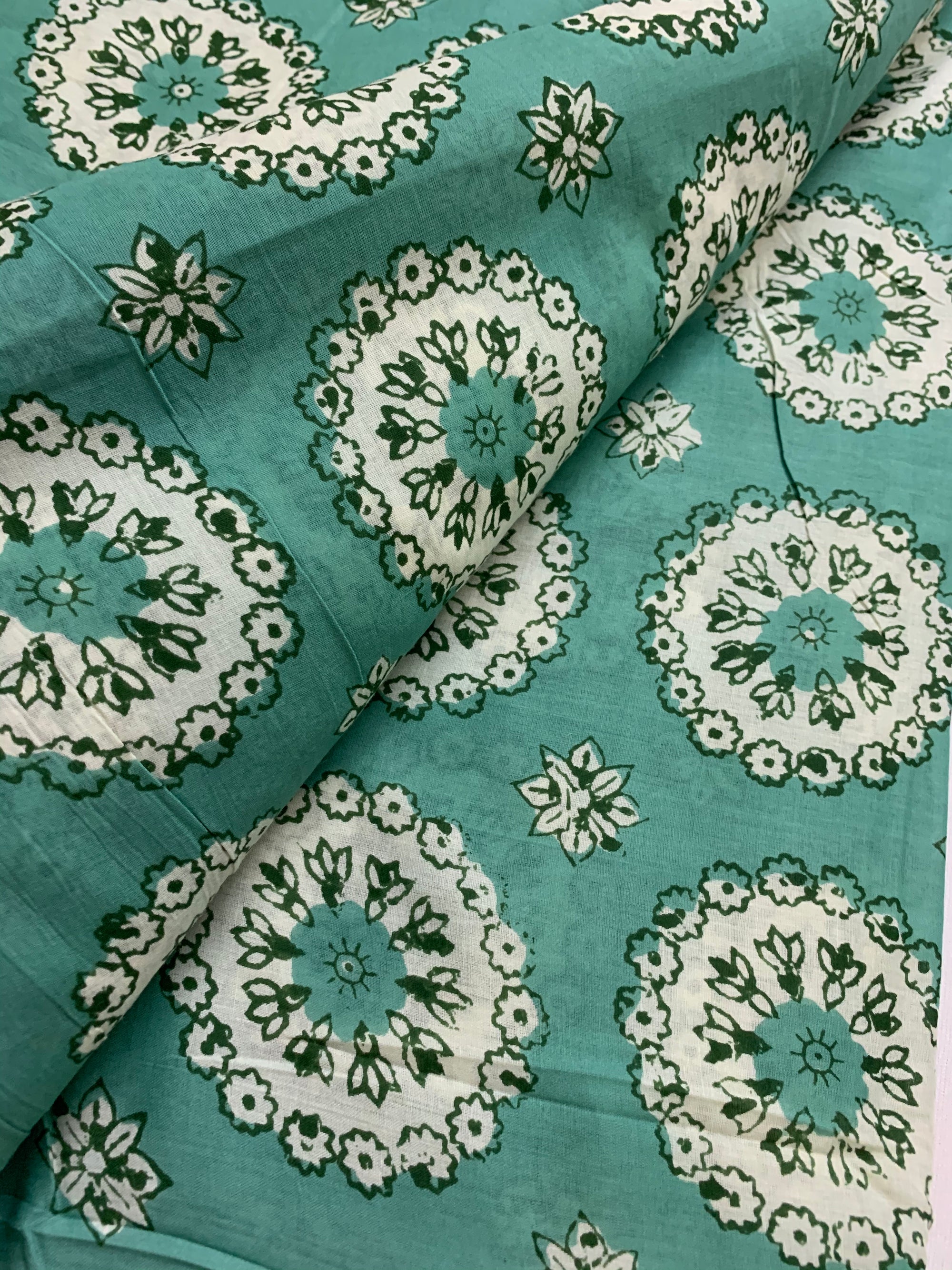 Printed pure cotton fabric
