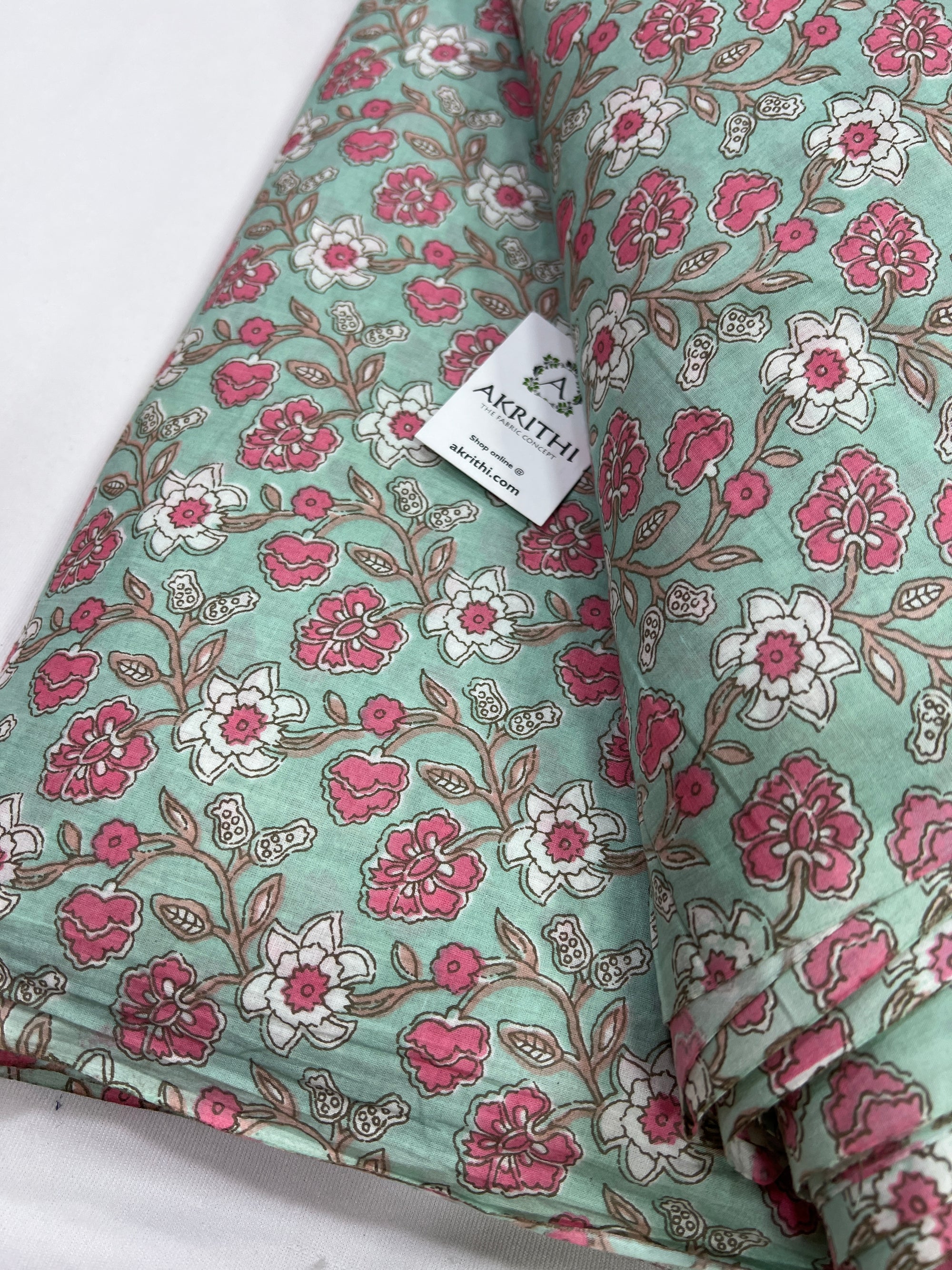 Printed pure cotton fabric