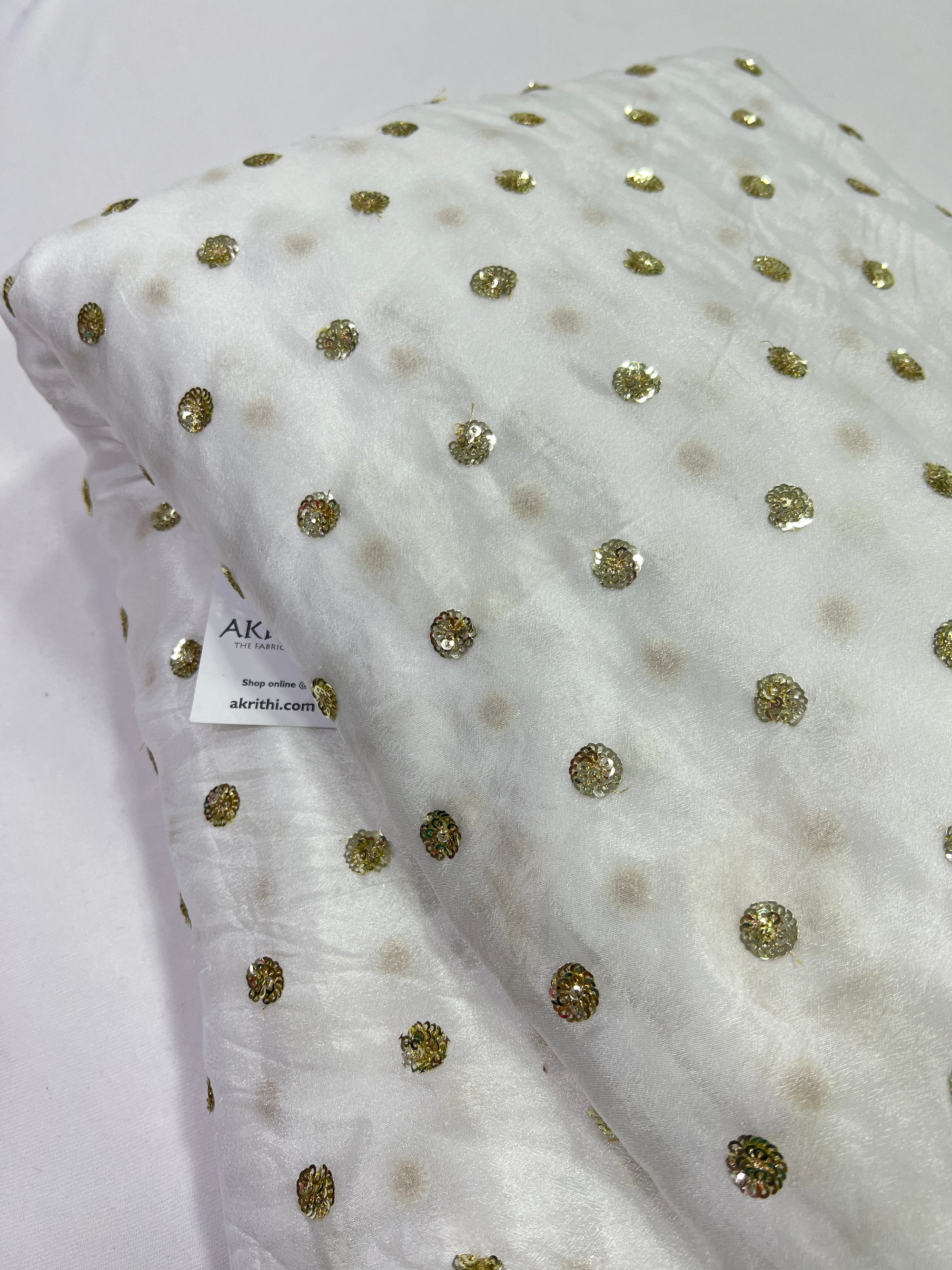 Embroidery on chinon fabric