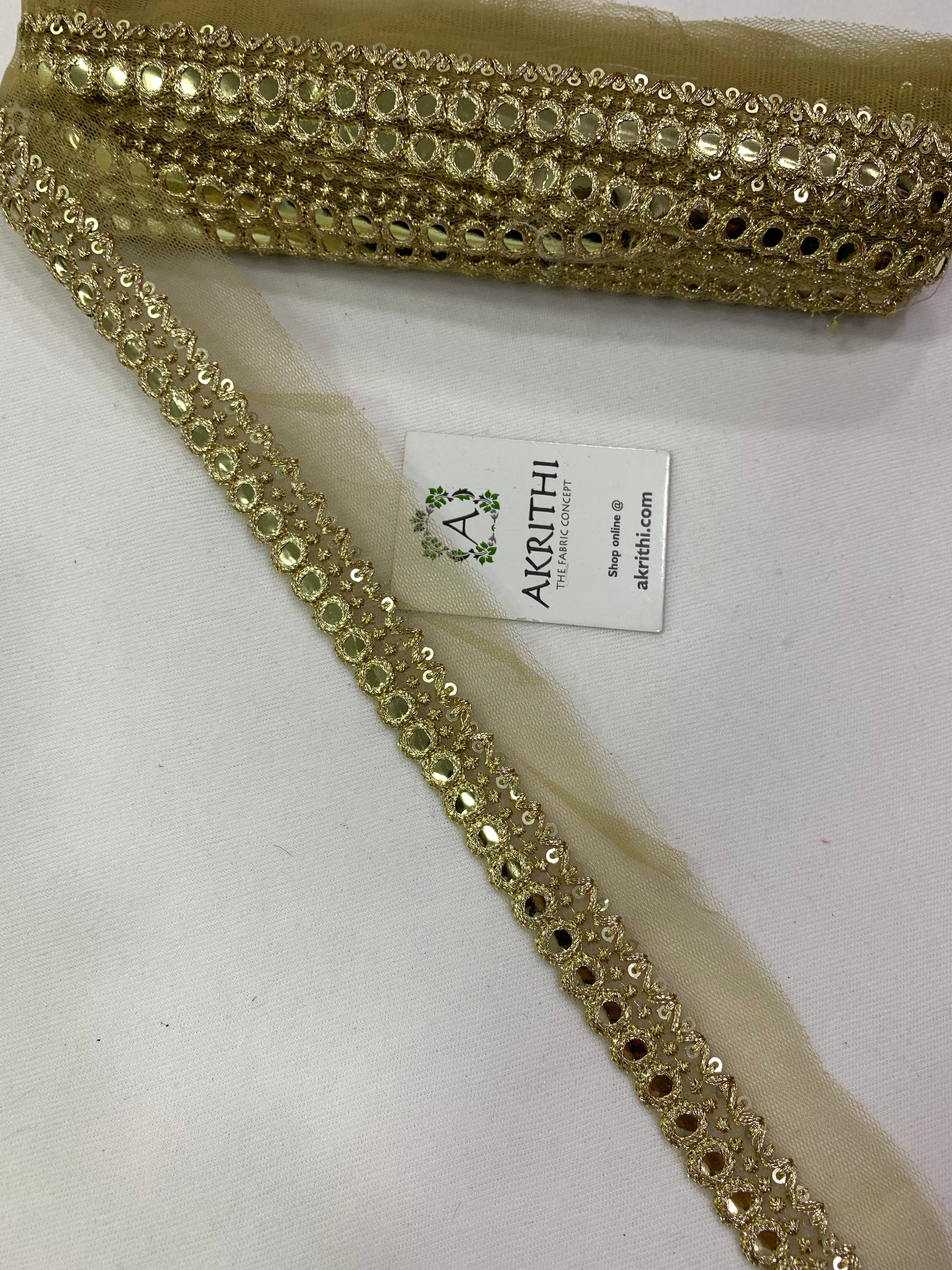 Embroidered lace 9 metres roll