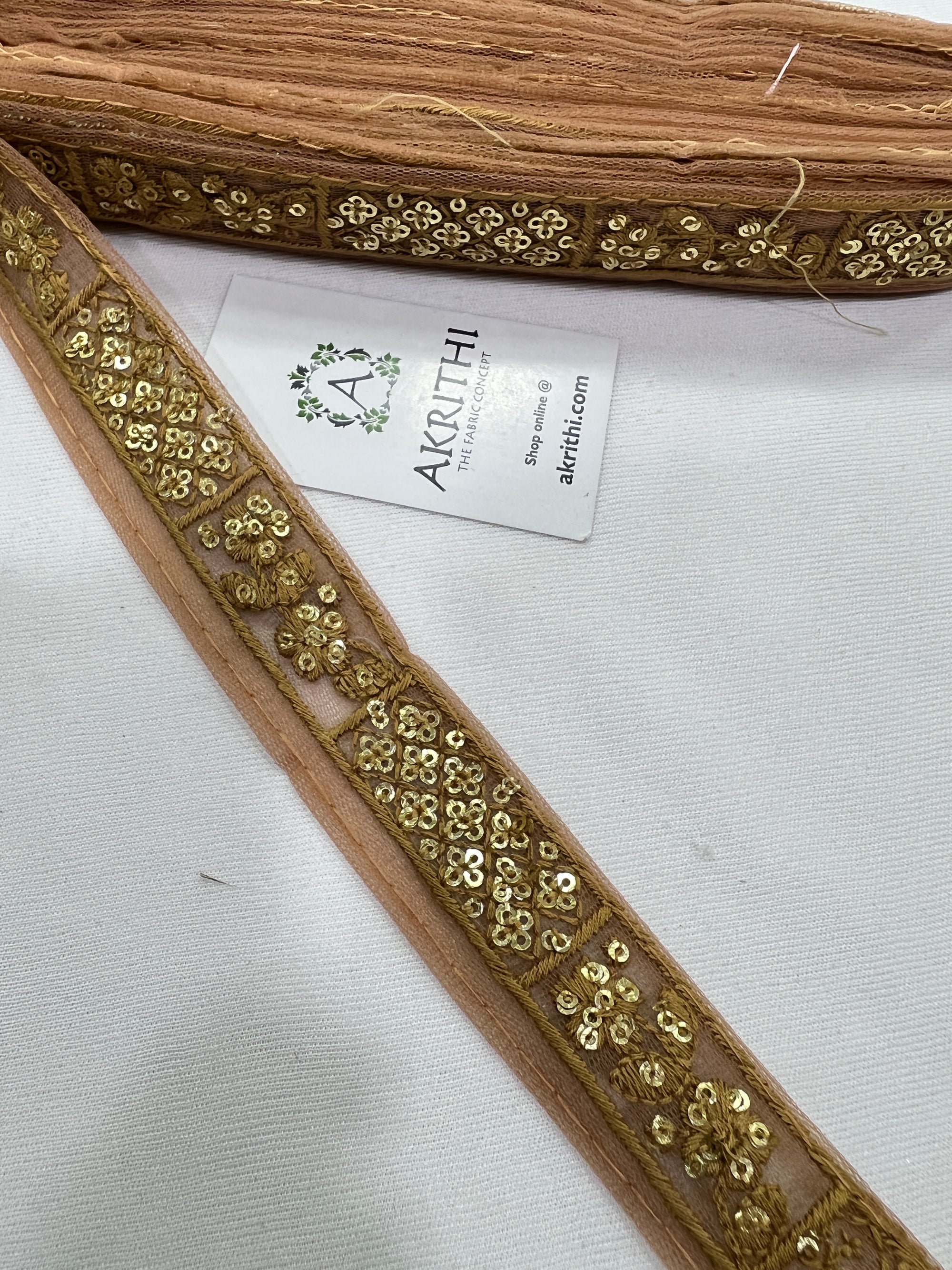 Embroidered lace 9 metres roll