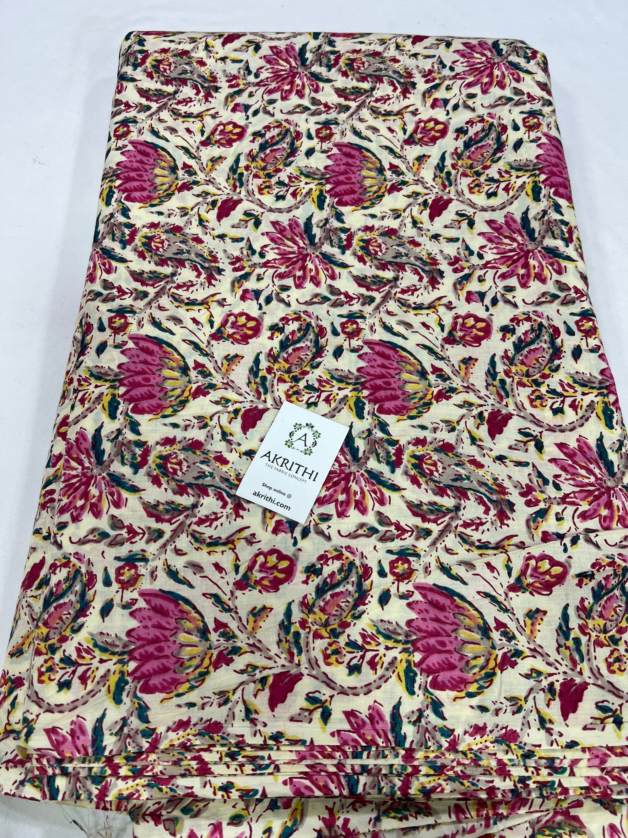 Printed pure cotton fabric