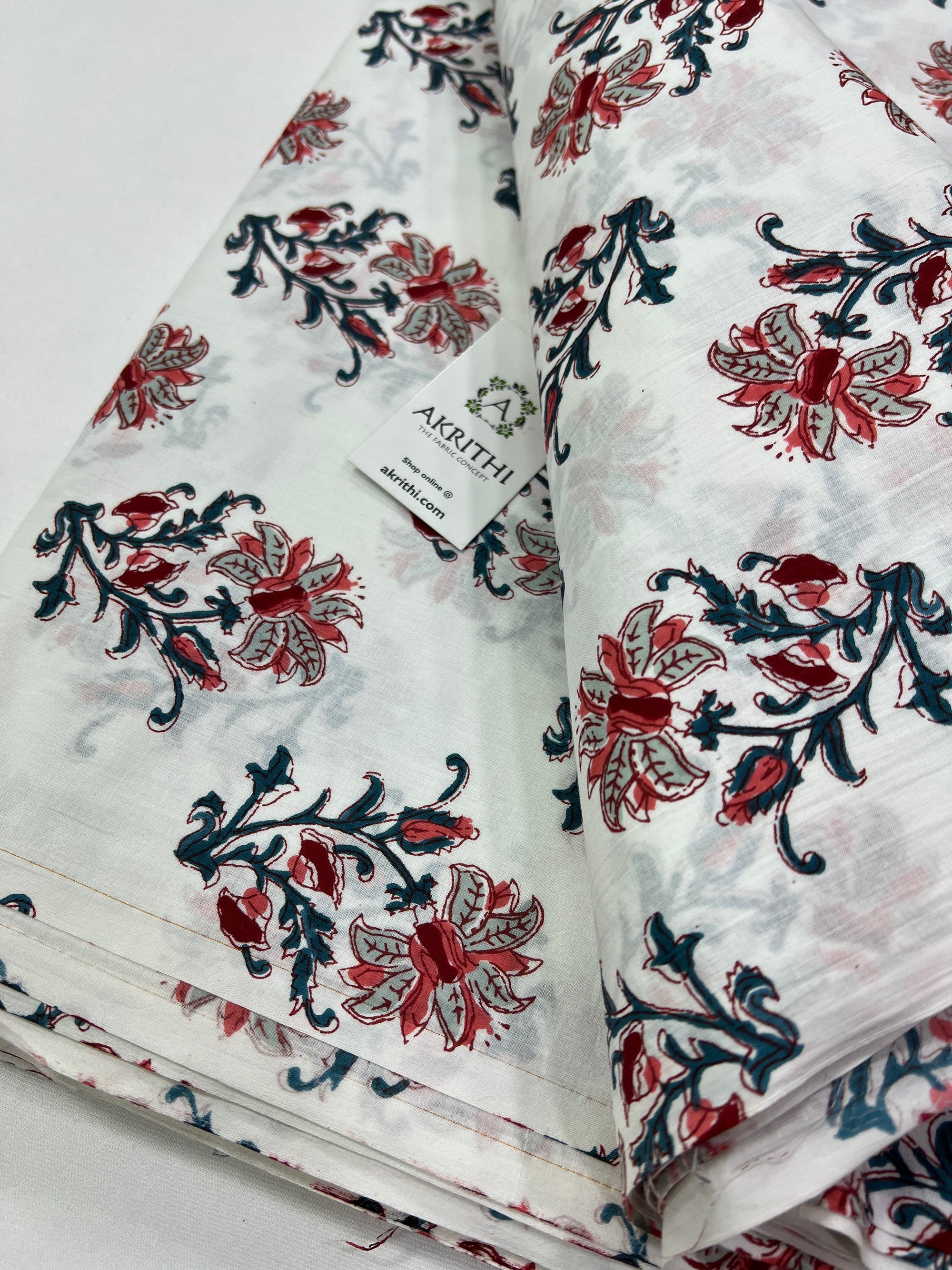 Printed pure cotton fabric