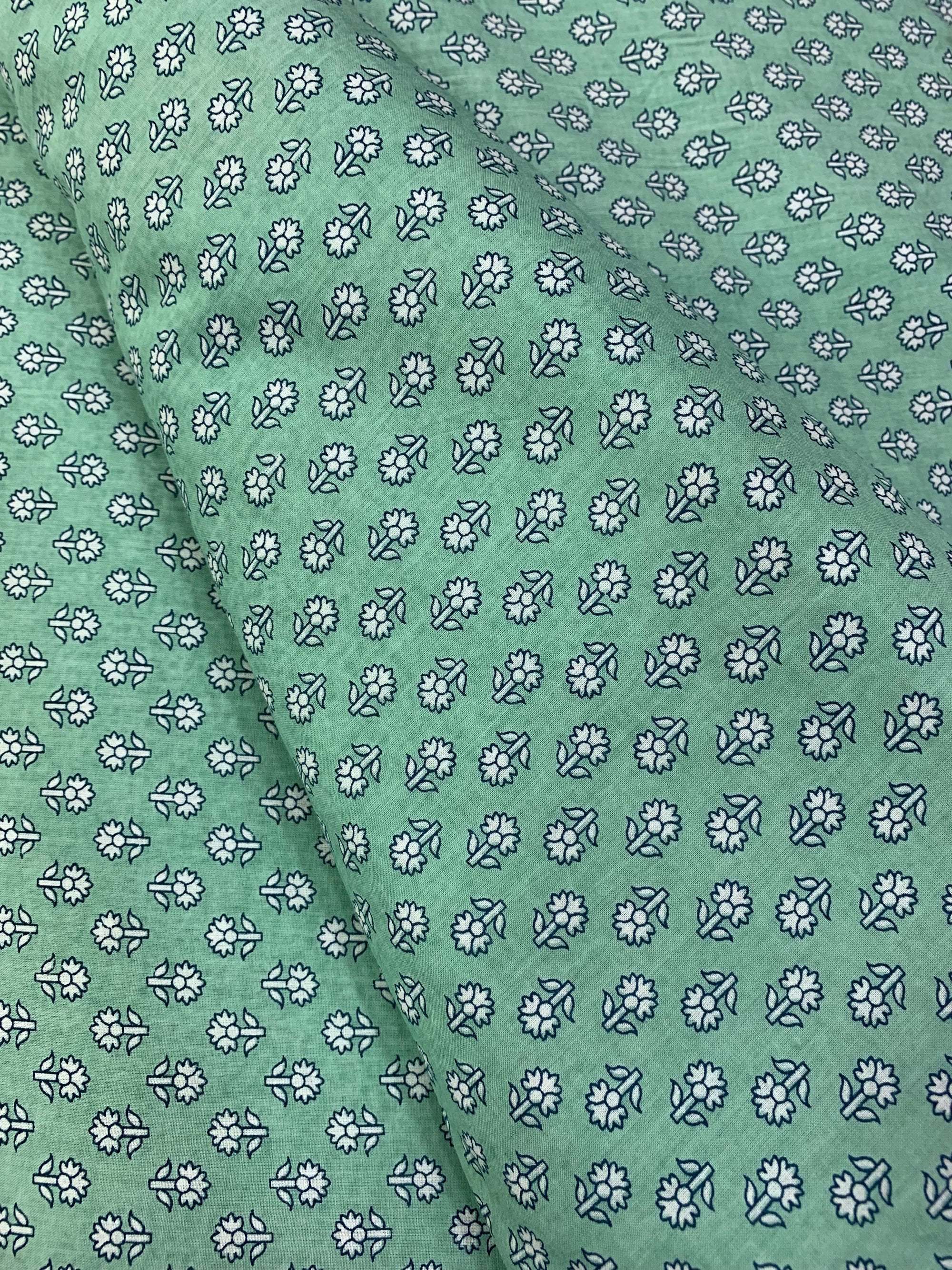 Printed pure cotton fabric
