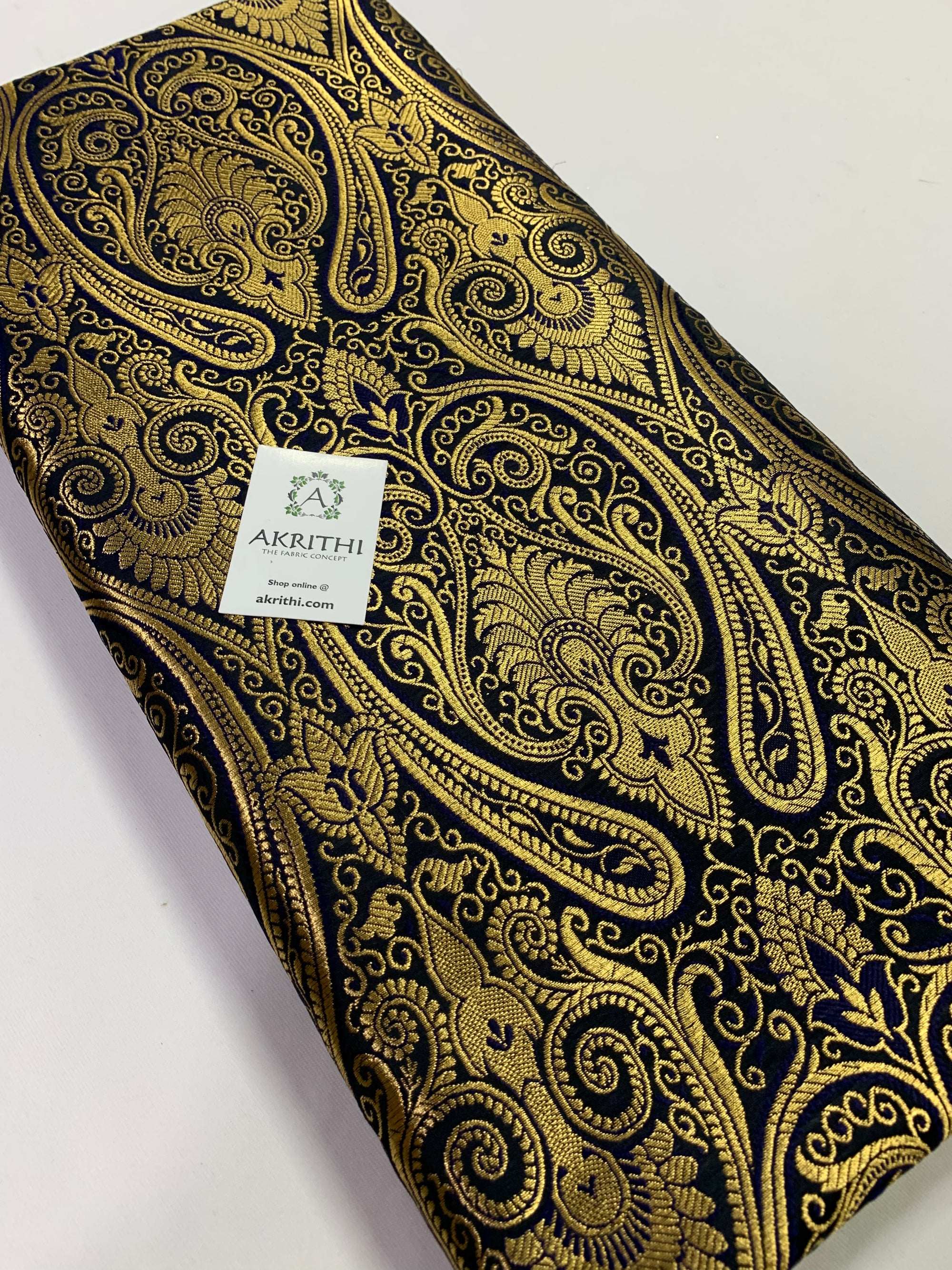 Handloom Banarasi brocade fabric