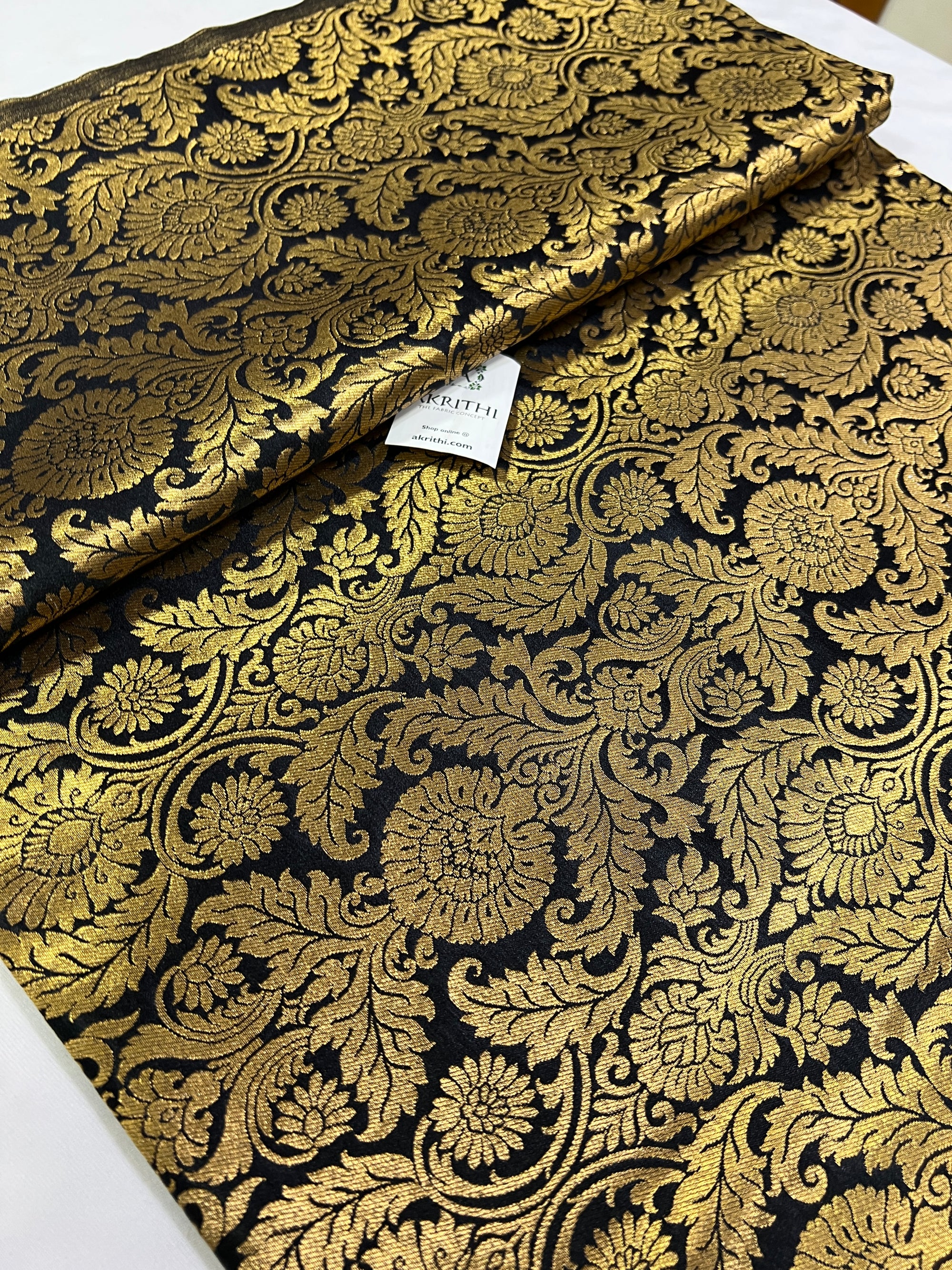 Handloom Banarasi brocade fabric