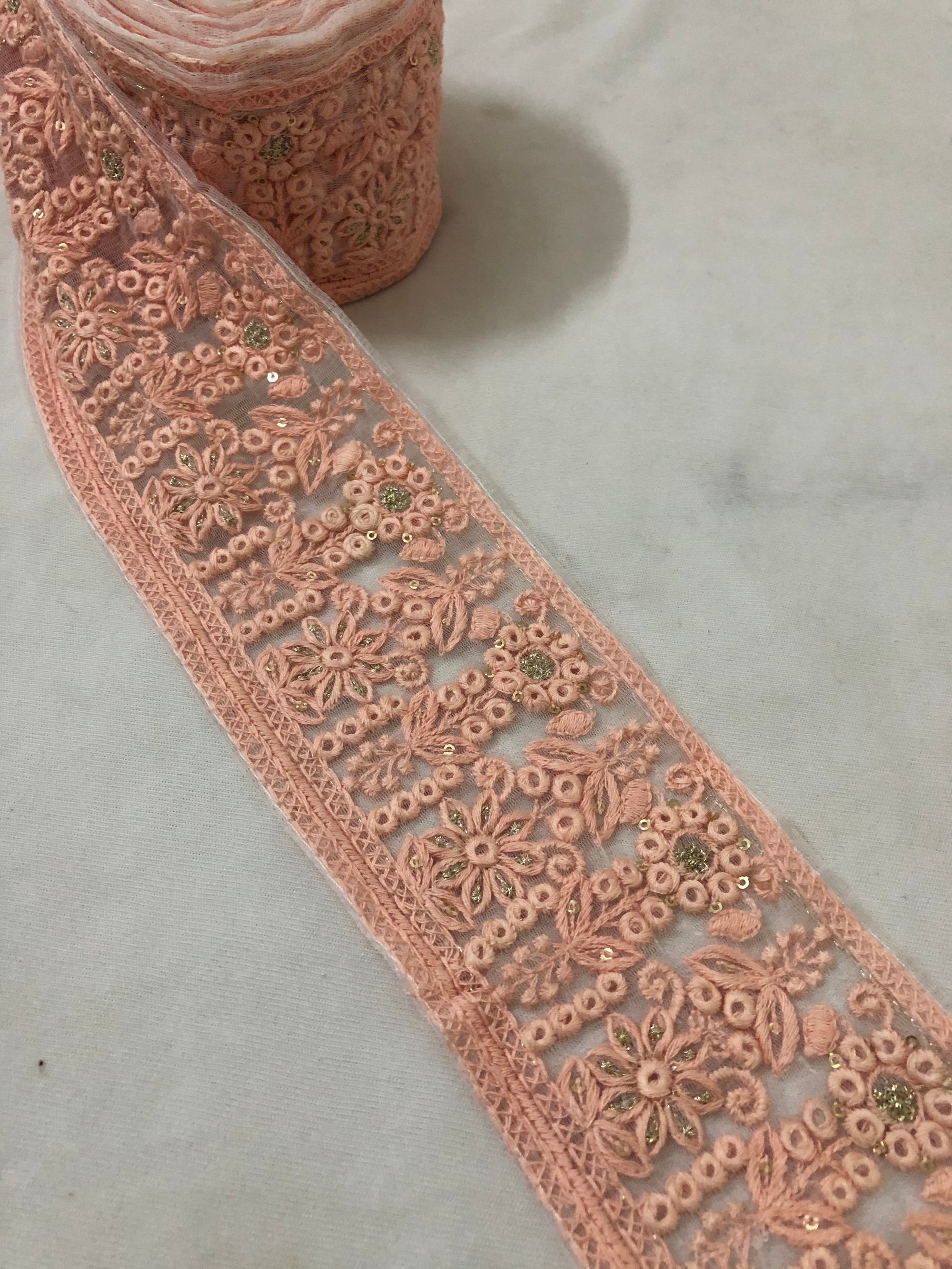 Embroidered lace 9 metres roll