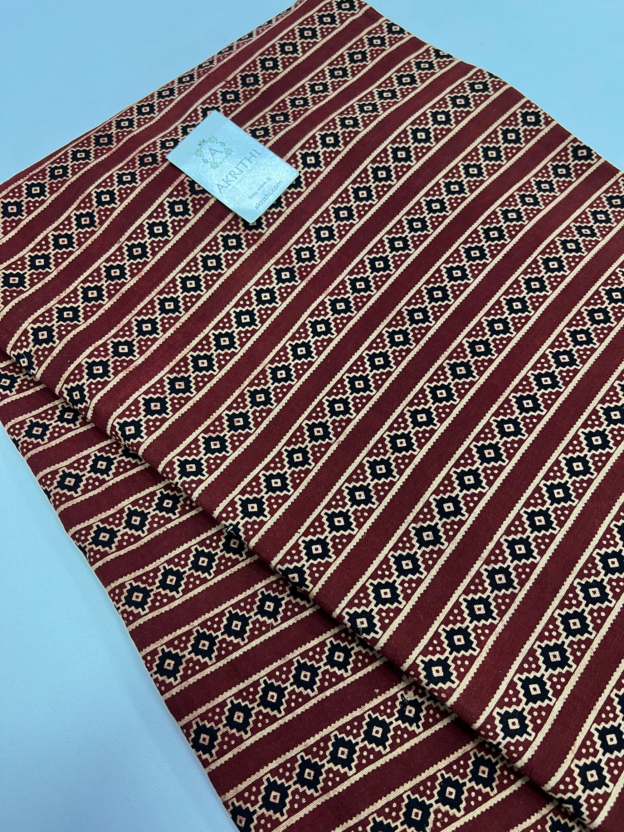 Printed pure cotton fabric