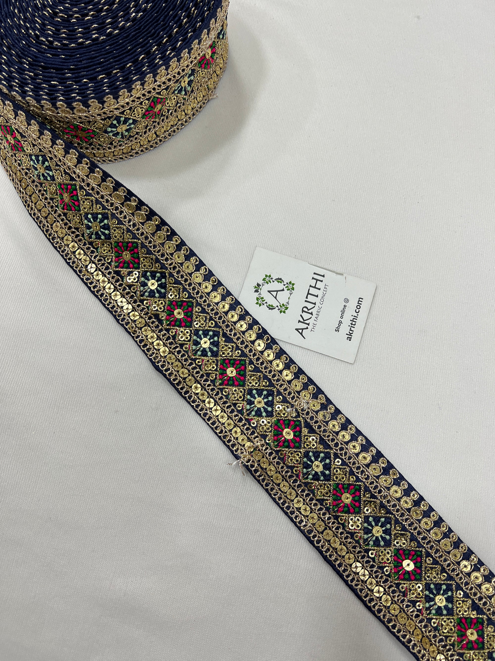 Embroidered lace 9 metres roll