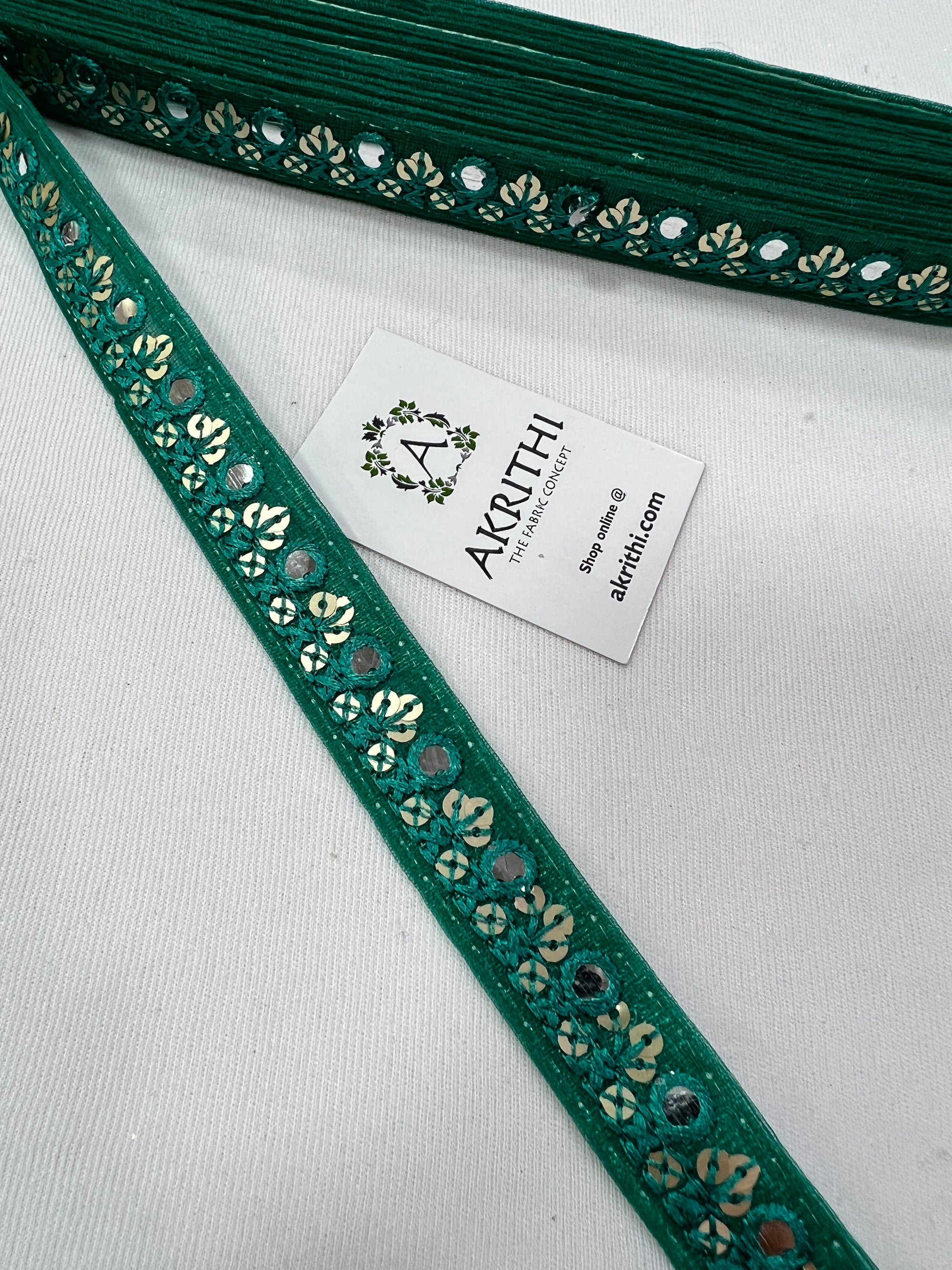 Embroidered lace 9 metres roll