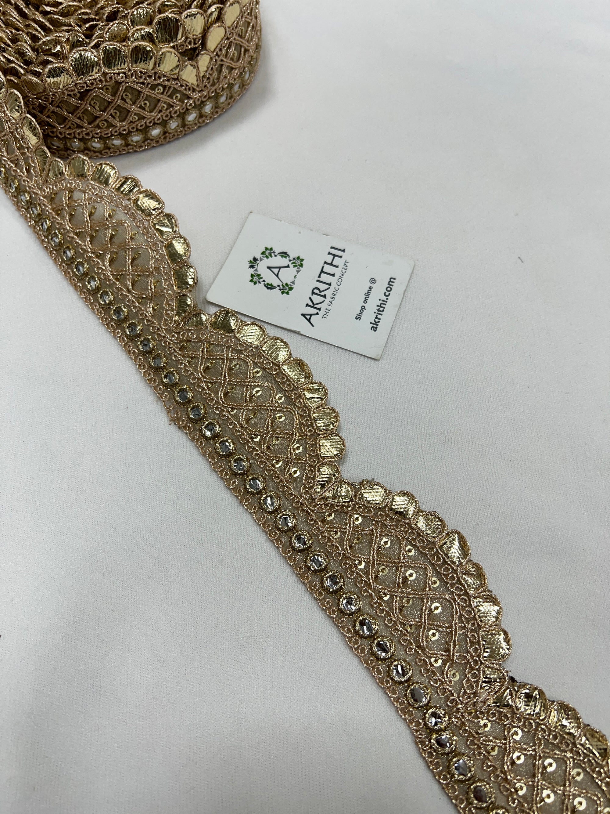 Embroidered lace 9 metres roll