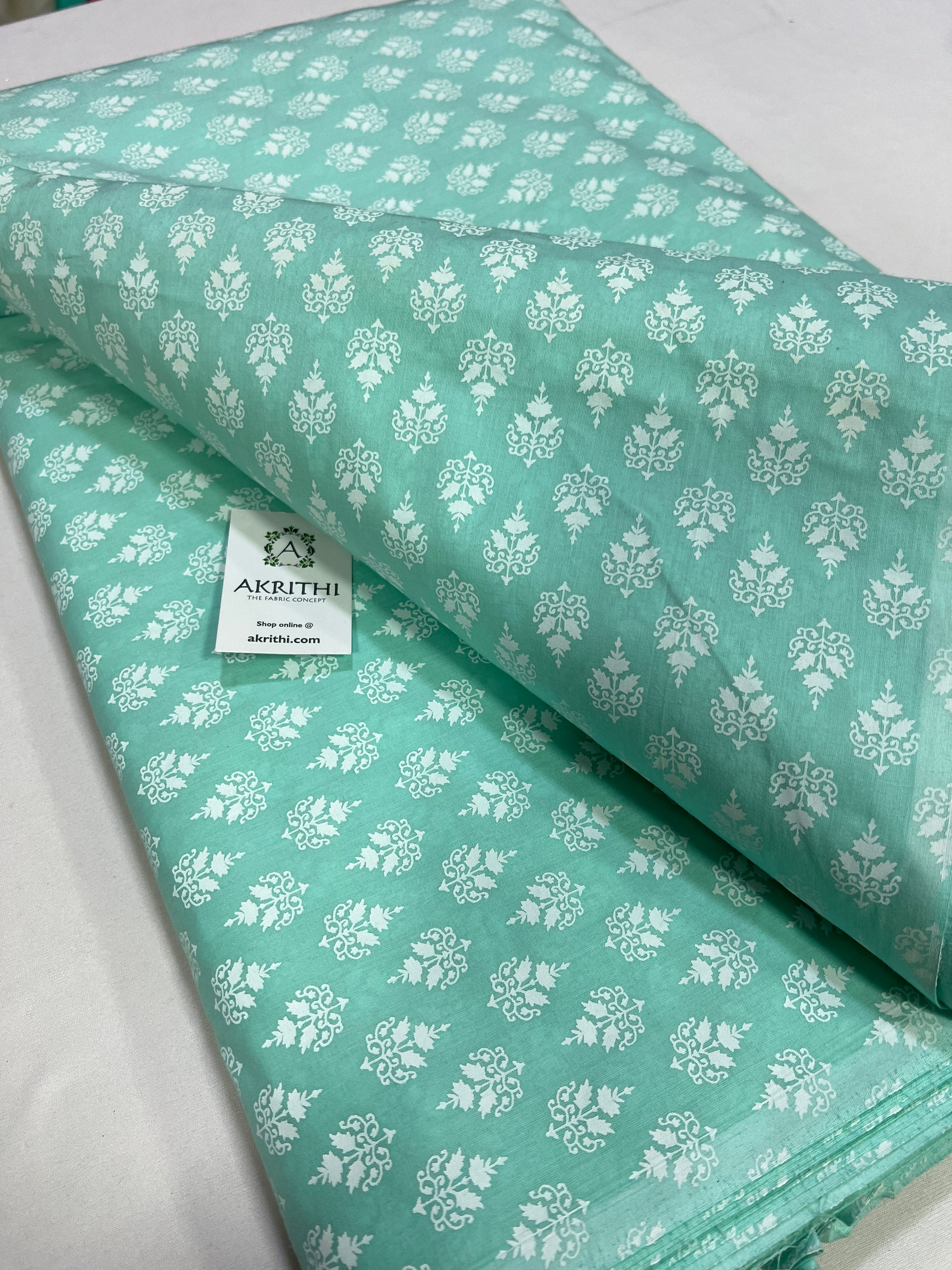Printed pure cotton fabric