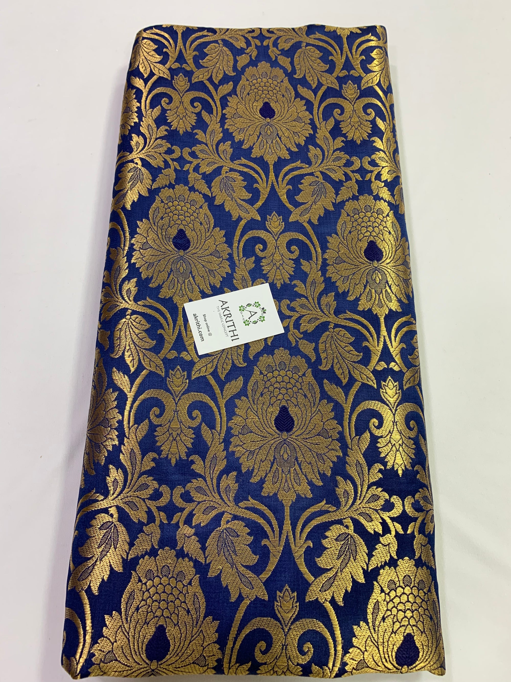 Handloom Banarasi brocade fabric
