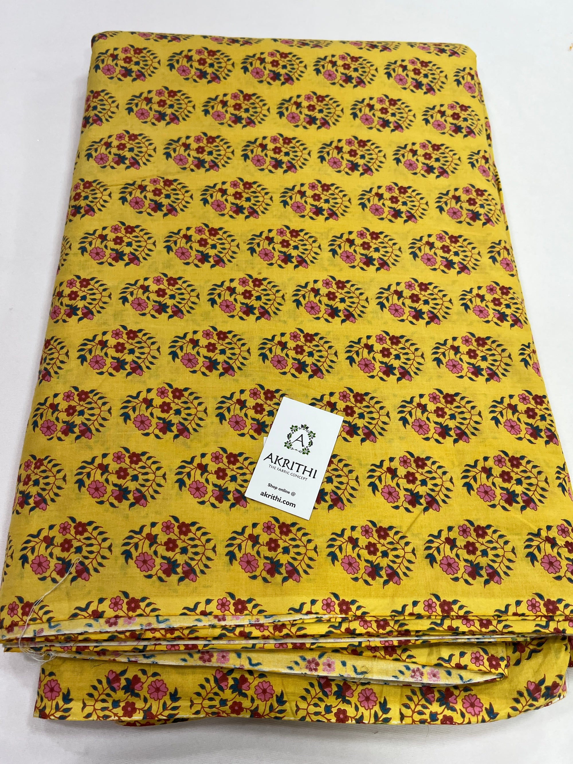 Printed pure cotton fabric