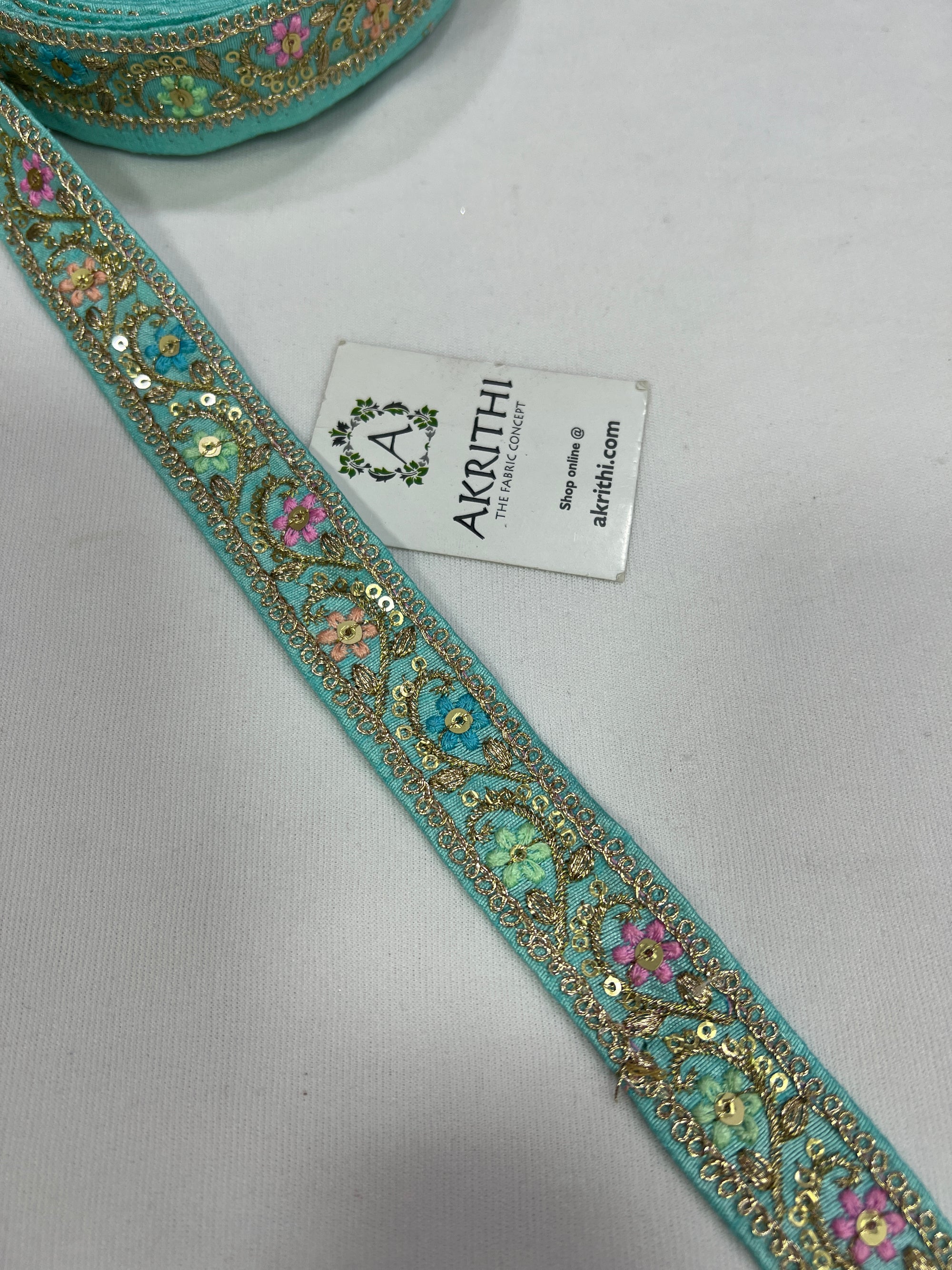 Embroidered lace 9 metres roll