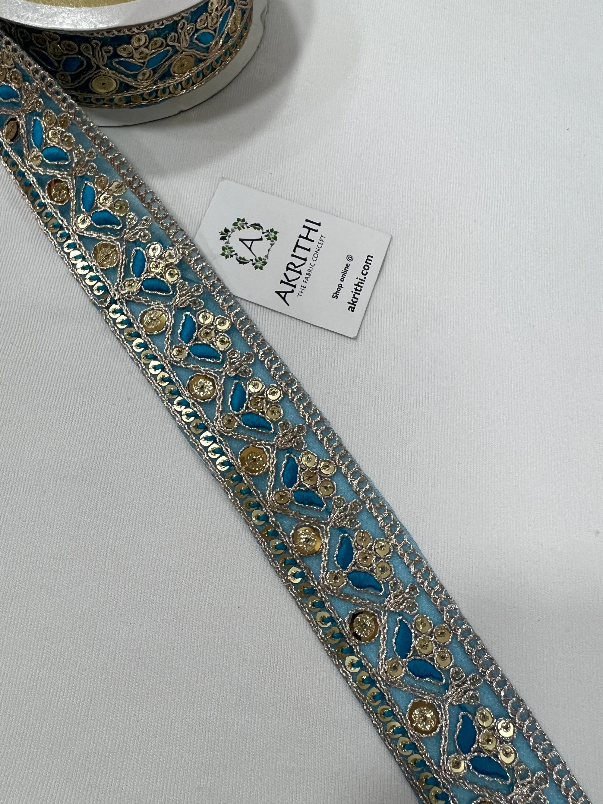 Embroidered lace 9 metres roll